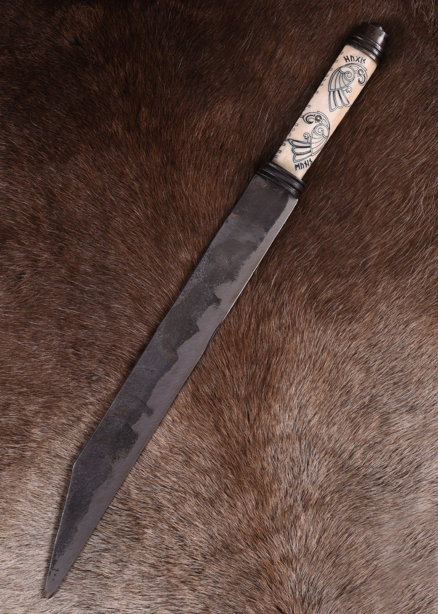 Imagen única de: Sax (Seax) Largo Vikingo, Mango De Hueso Con Cuervos Nórdicos Hugin Y Munin