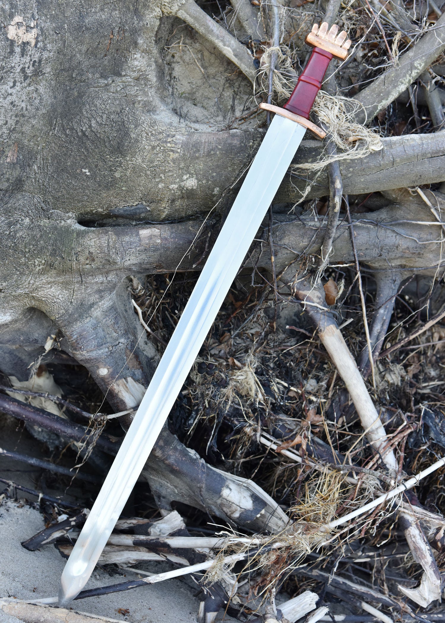 Imagen única de: Espada Vikinga De Vestre Berg (Oslo) Con Vaina, Tipo Petersen O, Siglo X. Categoría-B