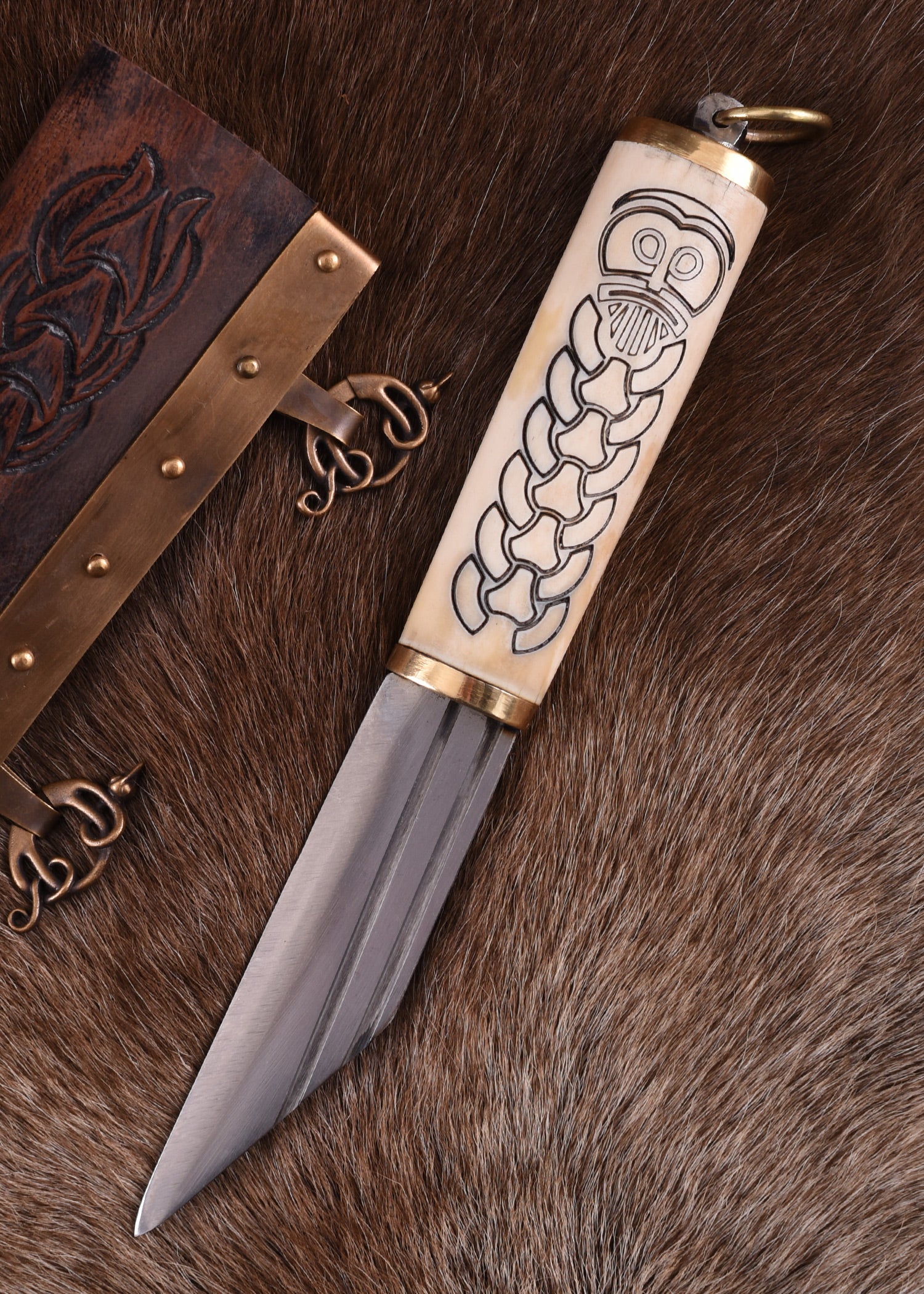 Imagen única de: Sax (Seax) Vikingo Pequeño, Mango De Hueso Con Motivo Nórdico.