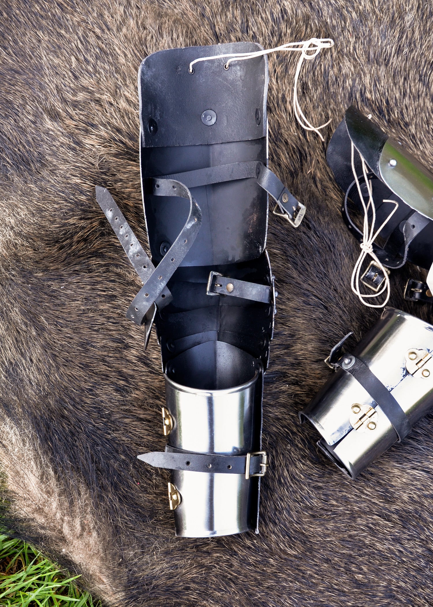 Imagen única de: Brazales Del Siglo Xv, Aptos Para Espectáculo De Combate, Pareja.