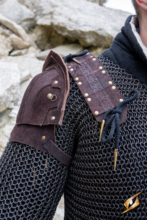 Imagen única de: Armadura De Hombro De Ante Woodsman