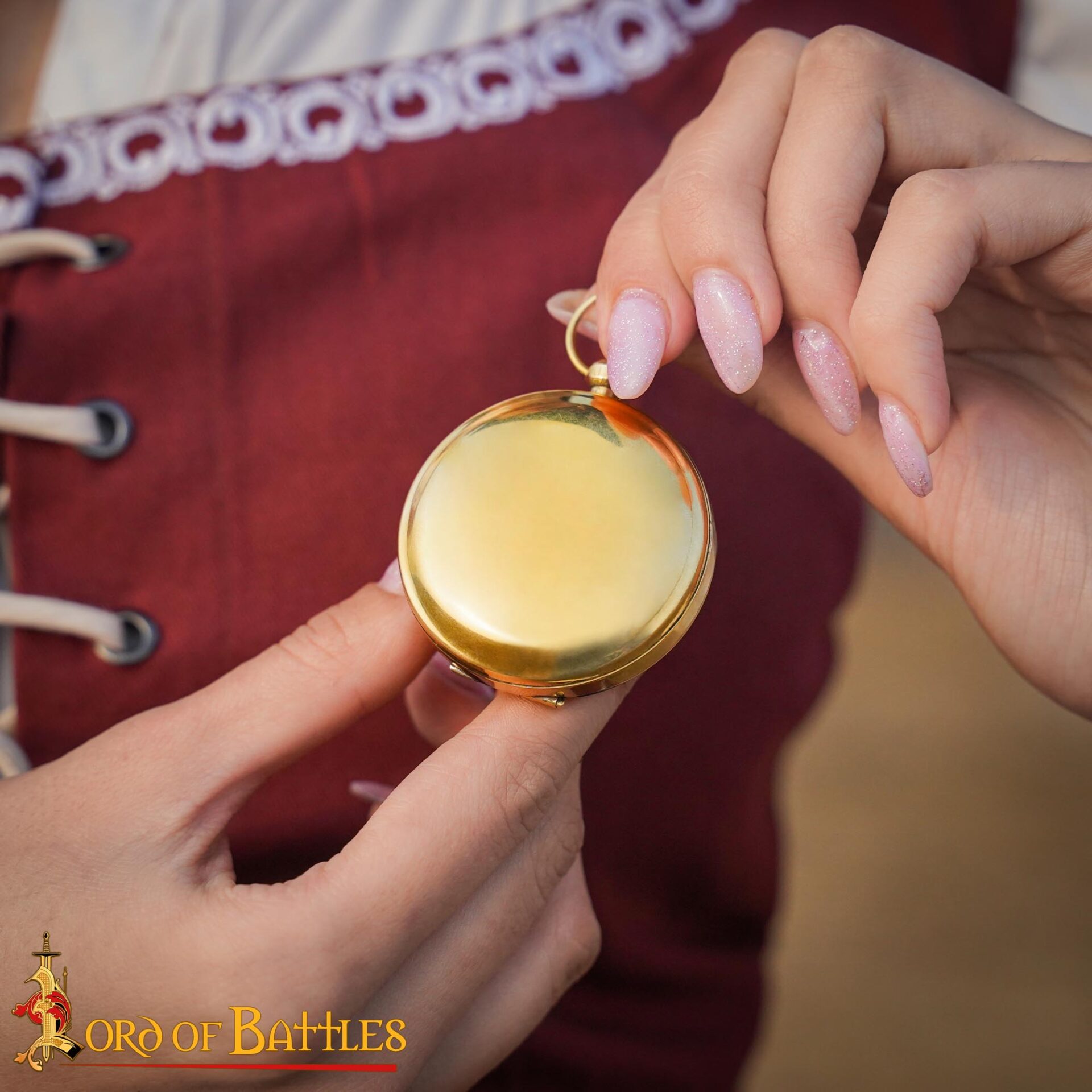 Brújula de Bolsillo de Latón para Aventureros - Instrumento de Navegación de Época - Imagen 16