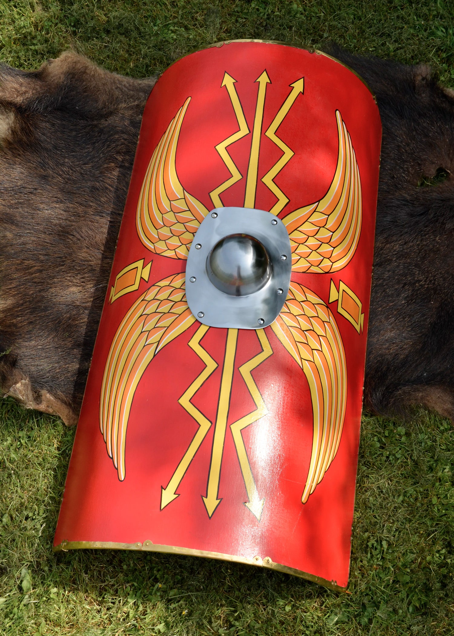 Imagen única de: Umbo, Resalte De Escudo Romano Con Tornillos, Acero