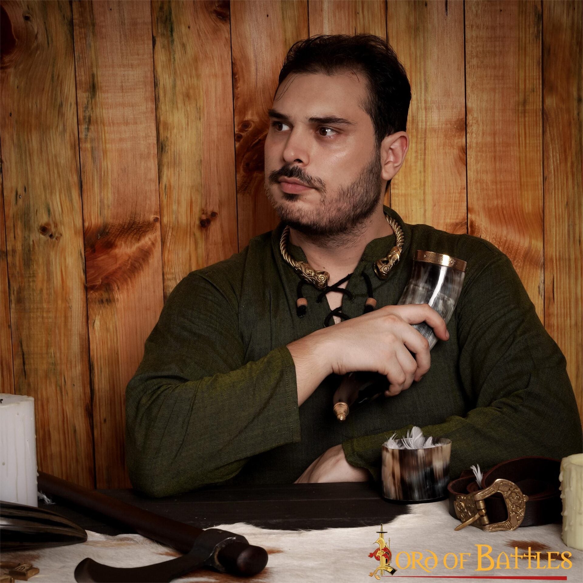 Imagen única de: Cuerno vikingo de beber 300–400 ml con remates de latón