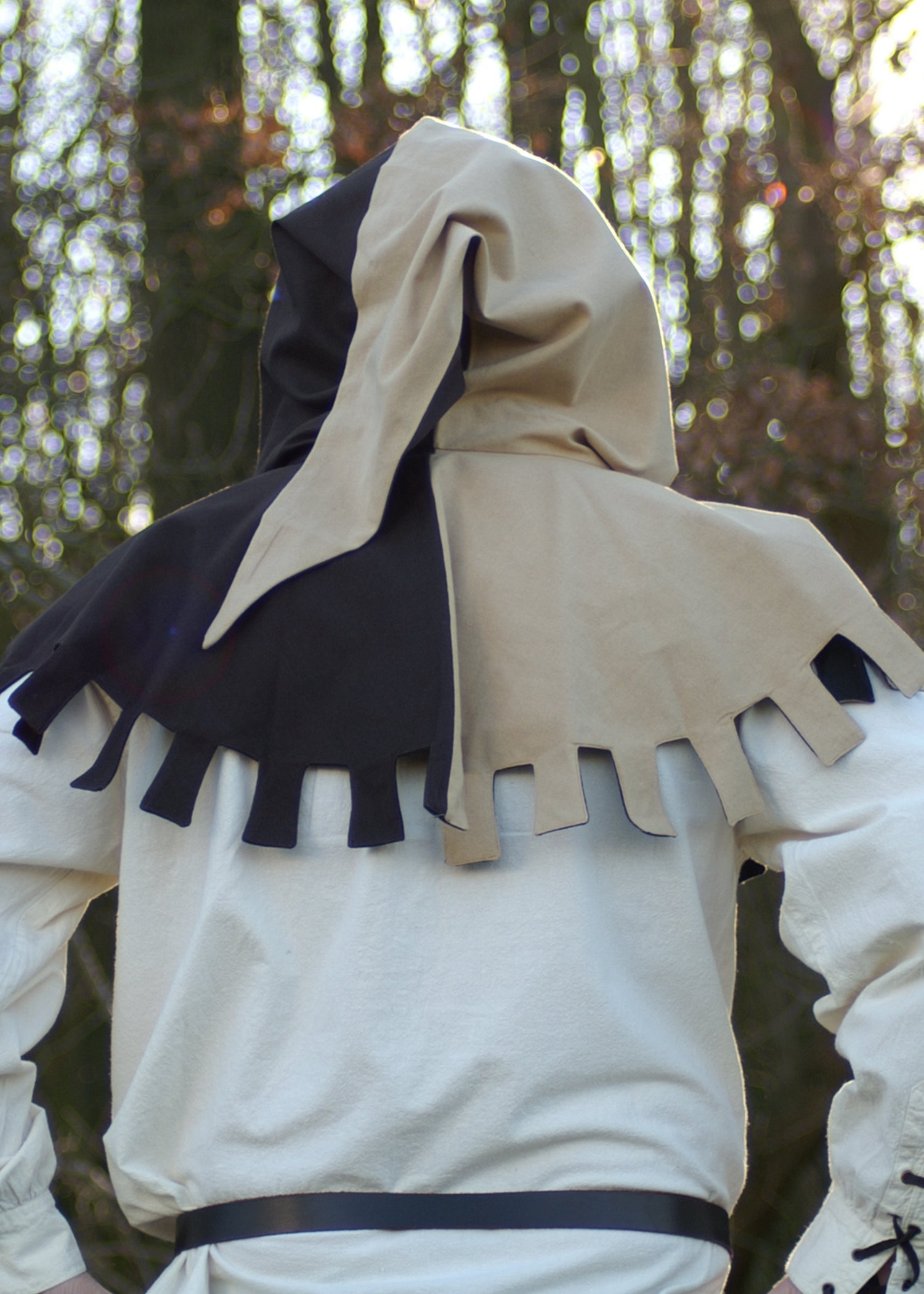 Imagen única de: Capucha Medieval Con Monturas, Beige/marrón