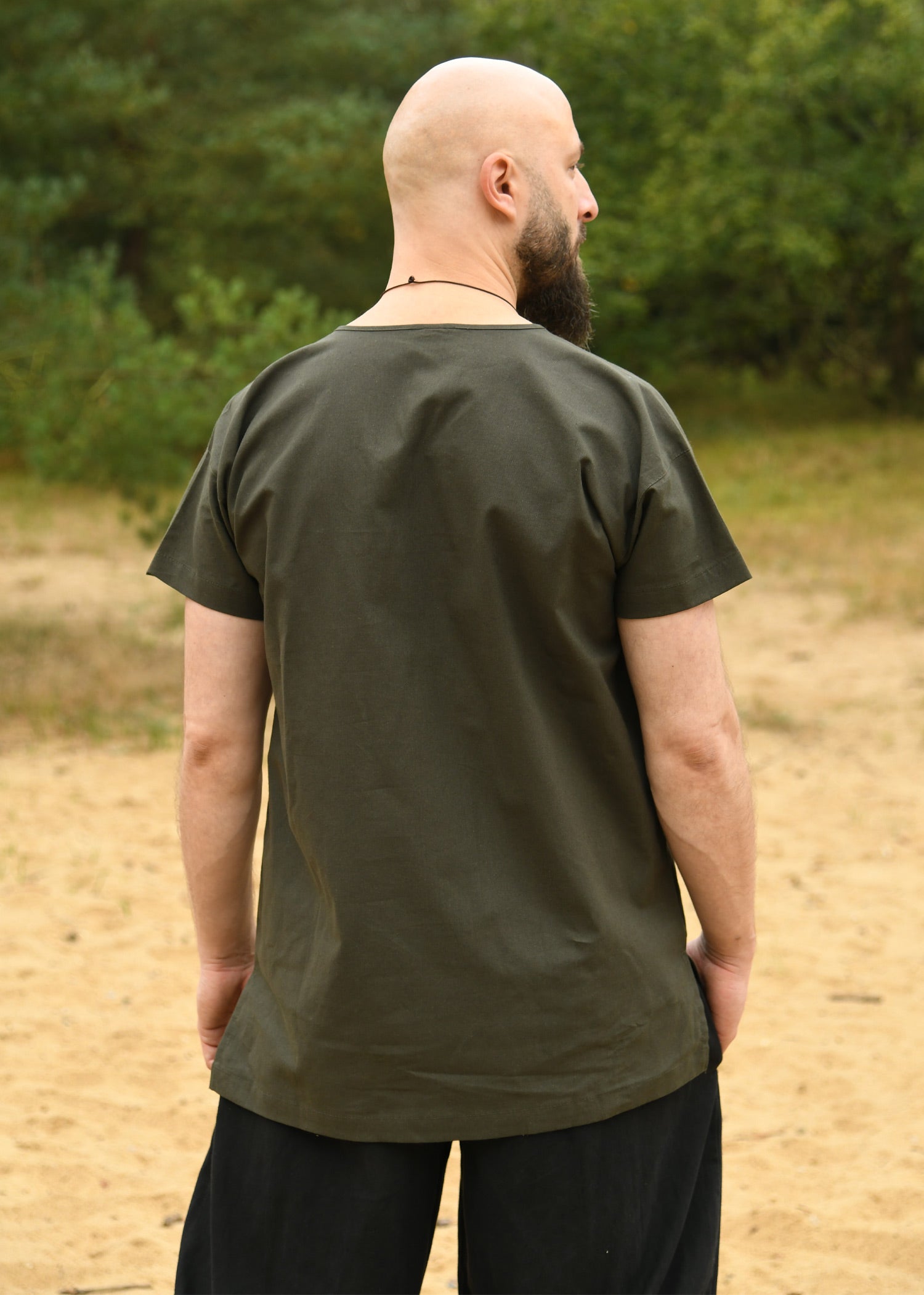 Imagen única de: Túnica Medieval Sencilla Sigmund, Manga Corta, Verde Oliva