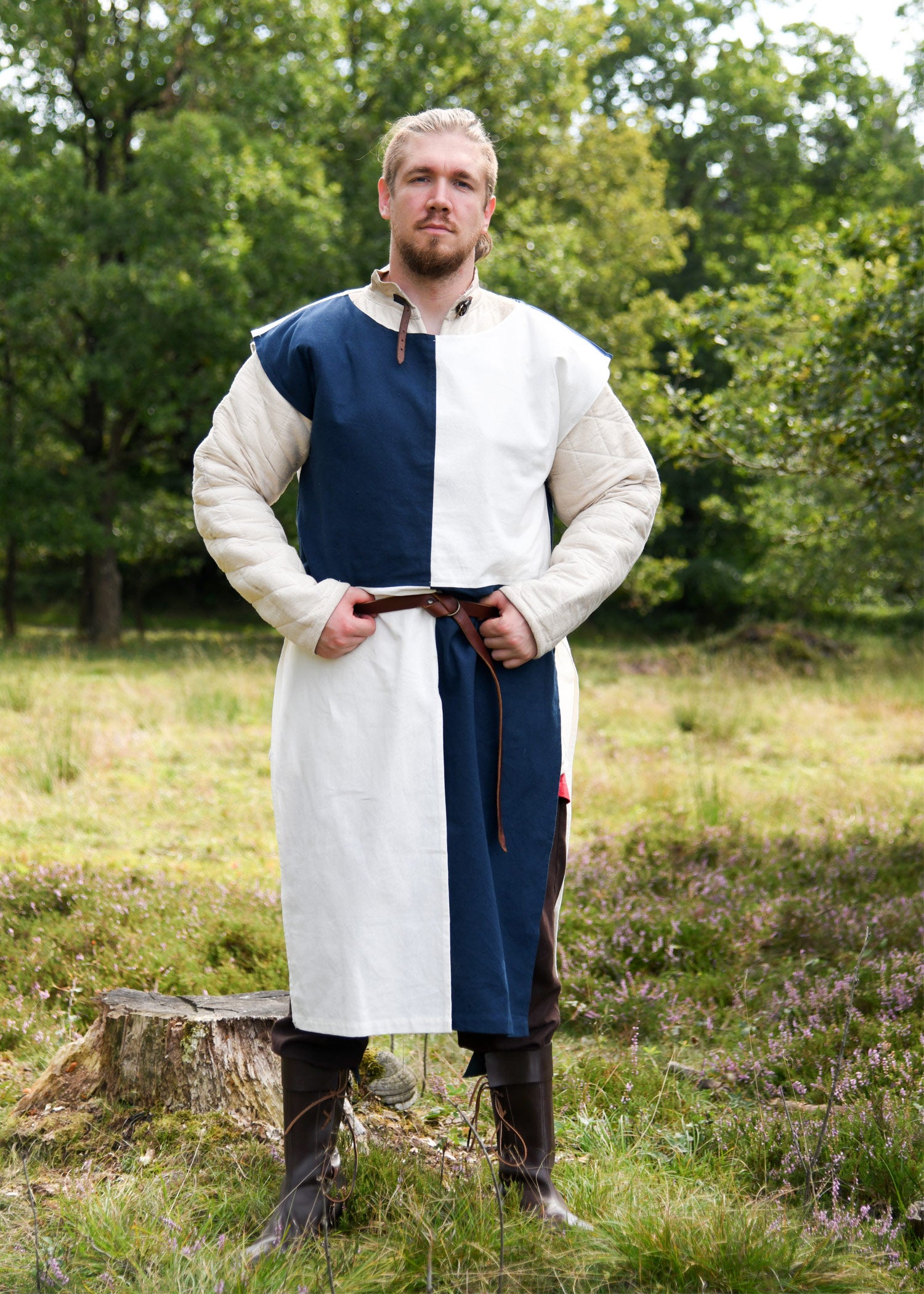 Imagen única de: Túnica Medieval Eckhart, Mi-parti, Azul/natural