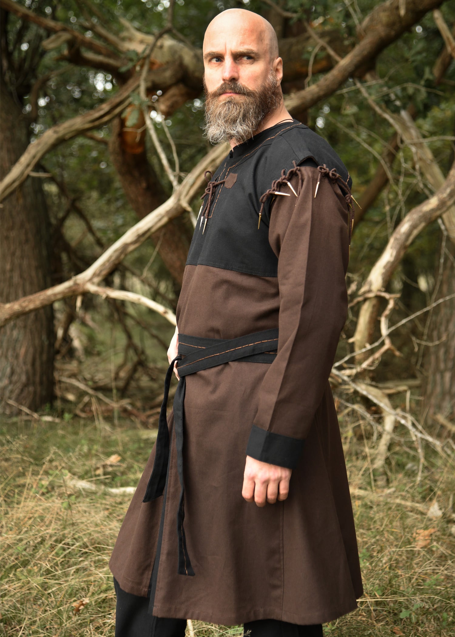 Imagen única de: Túnica Medieval Doblada Con Mangas Desmontables, Marrón/negro