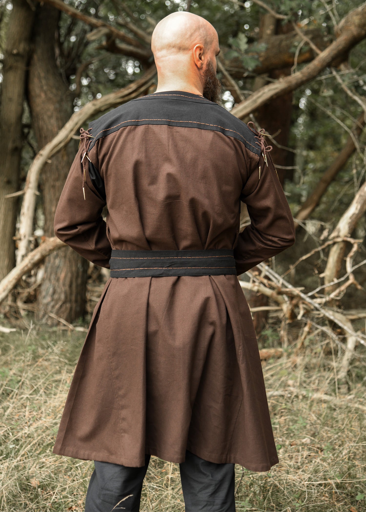 Imagen única de: Túnica Medieval Doblada Con Mangas Desmontables, Marrón/negro