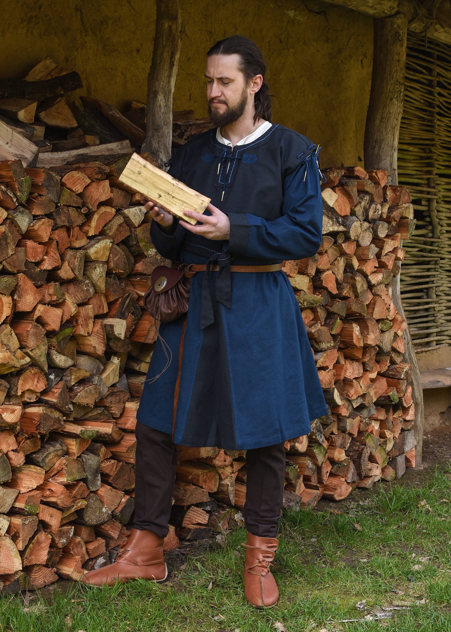 Imagen única de: Túnica Medieval Doblada Con Mangas Desmontables, Azul/azul Oscuro