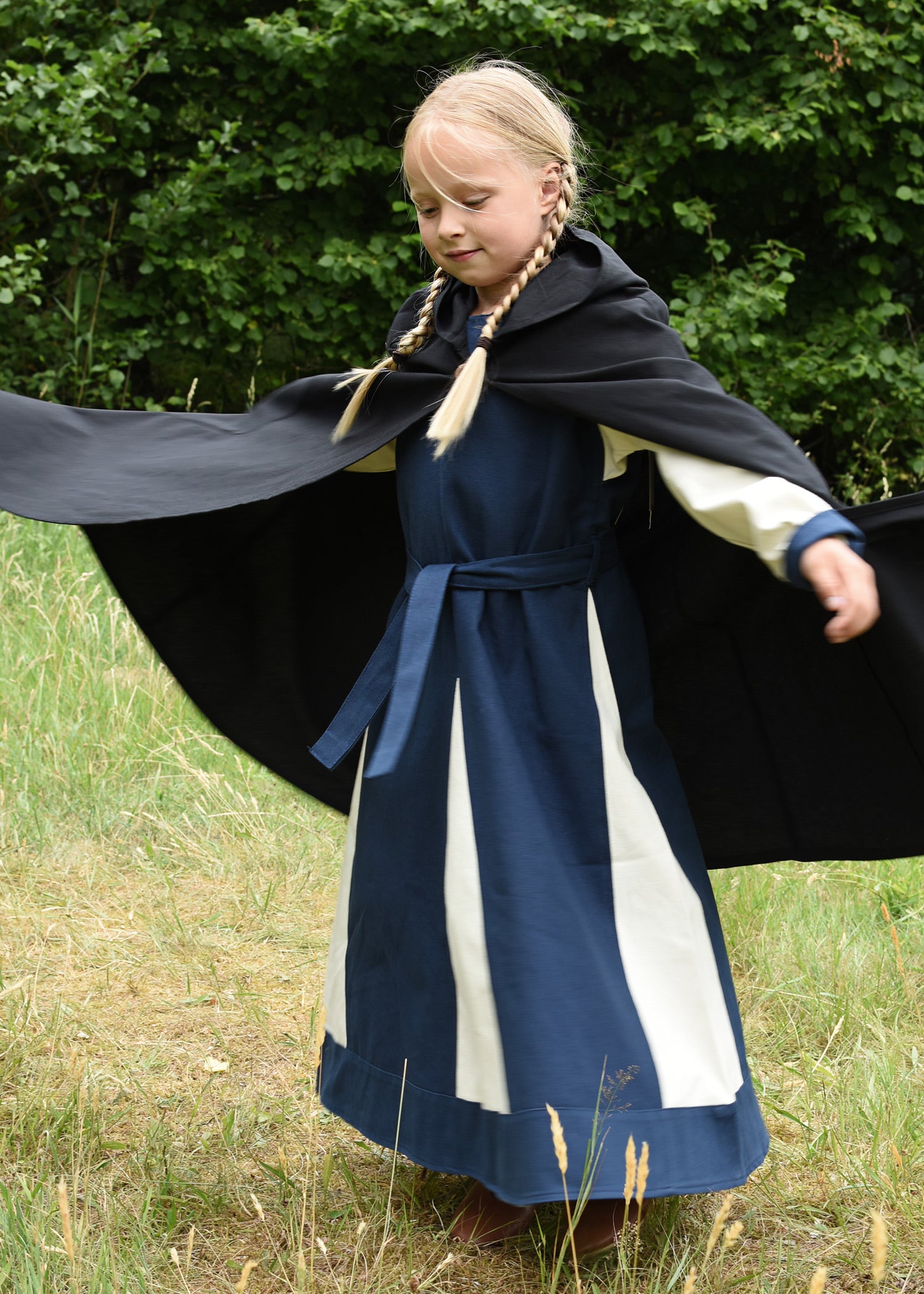 Imagen única de: Manto Medieval Infantil Paul, Negro