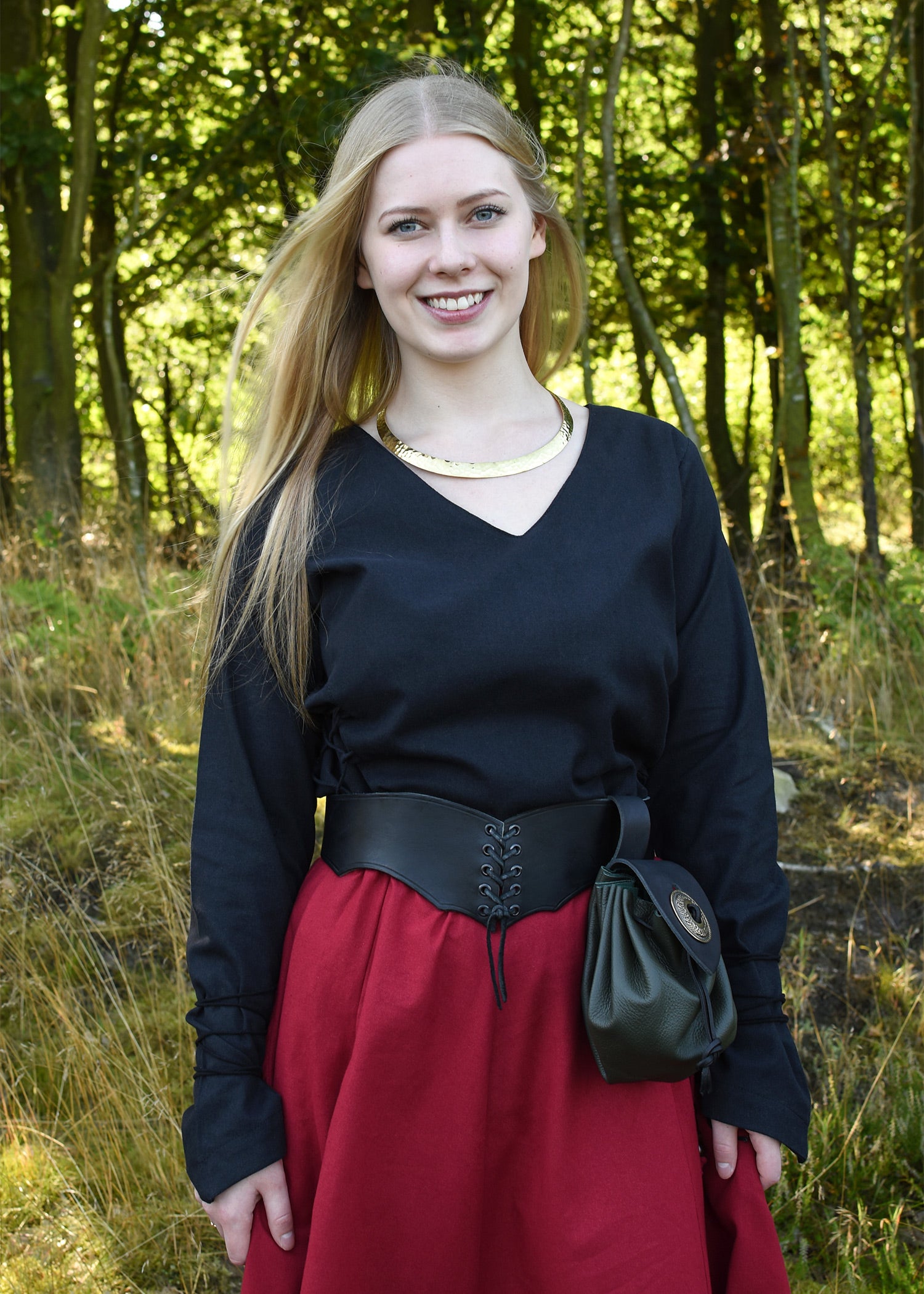 Imagen única de: Blusa Medieval Aila Con Cordones, Negro