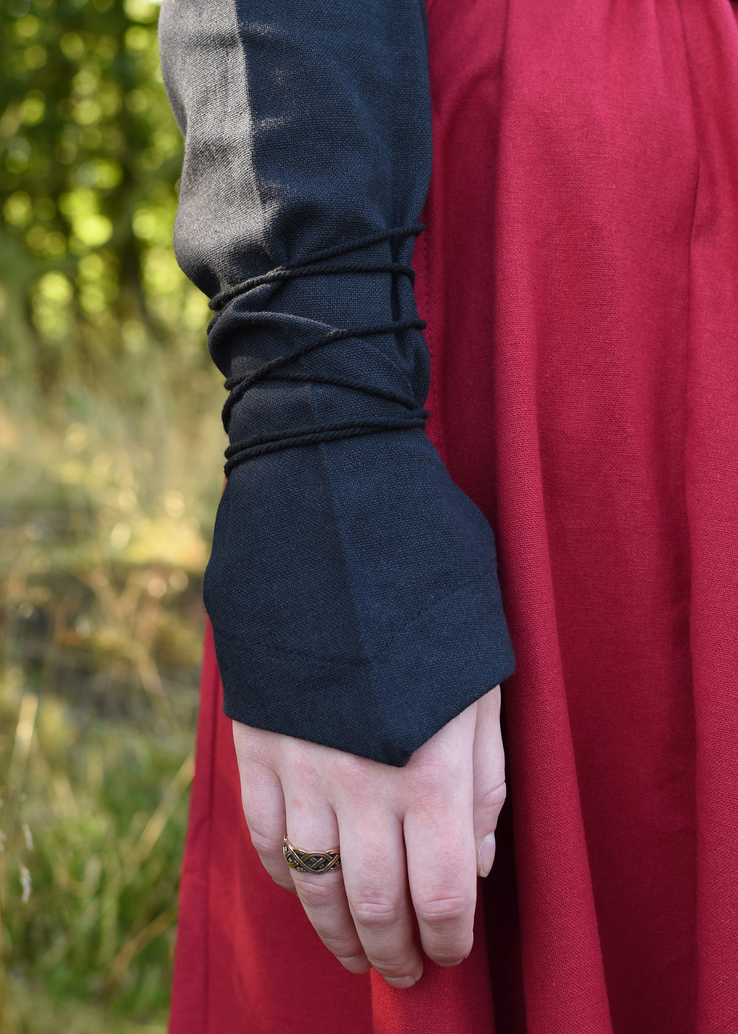 Imagen única de: Blusa Medieval Aila Con Cordones, Negro