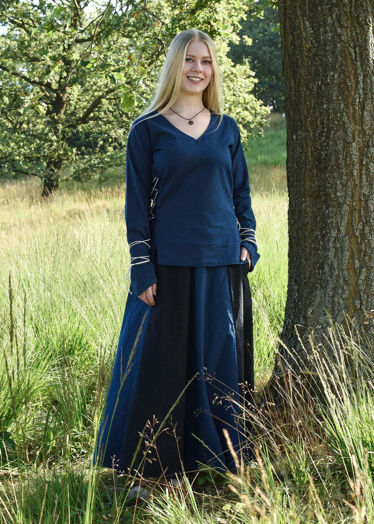 Imagen única de: Blusa Medieval Aila Con Cordones, Azul