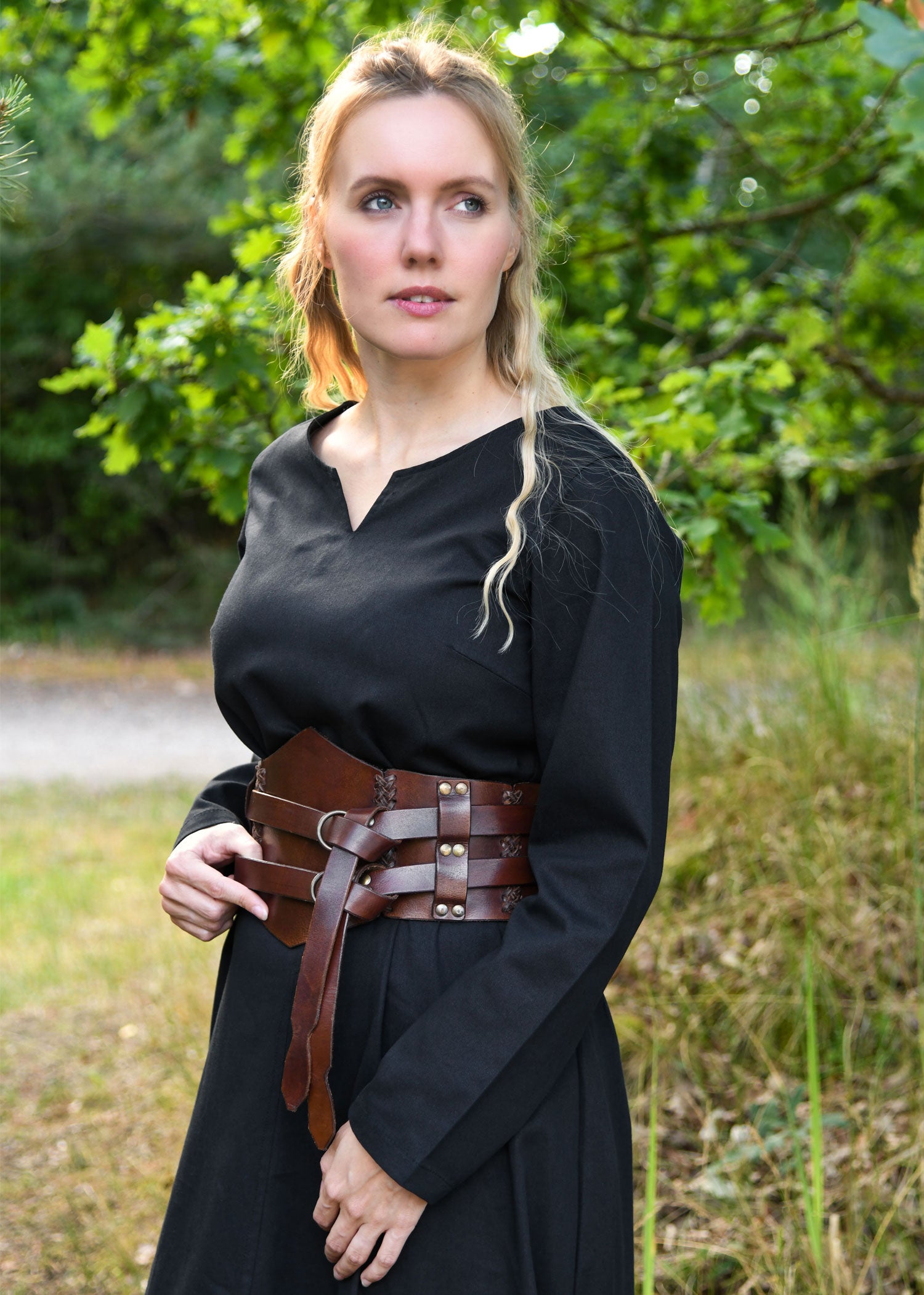 Imagen única de: Vestido Medieval Ligero Milla, Vestido Vikingo, Negro