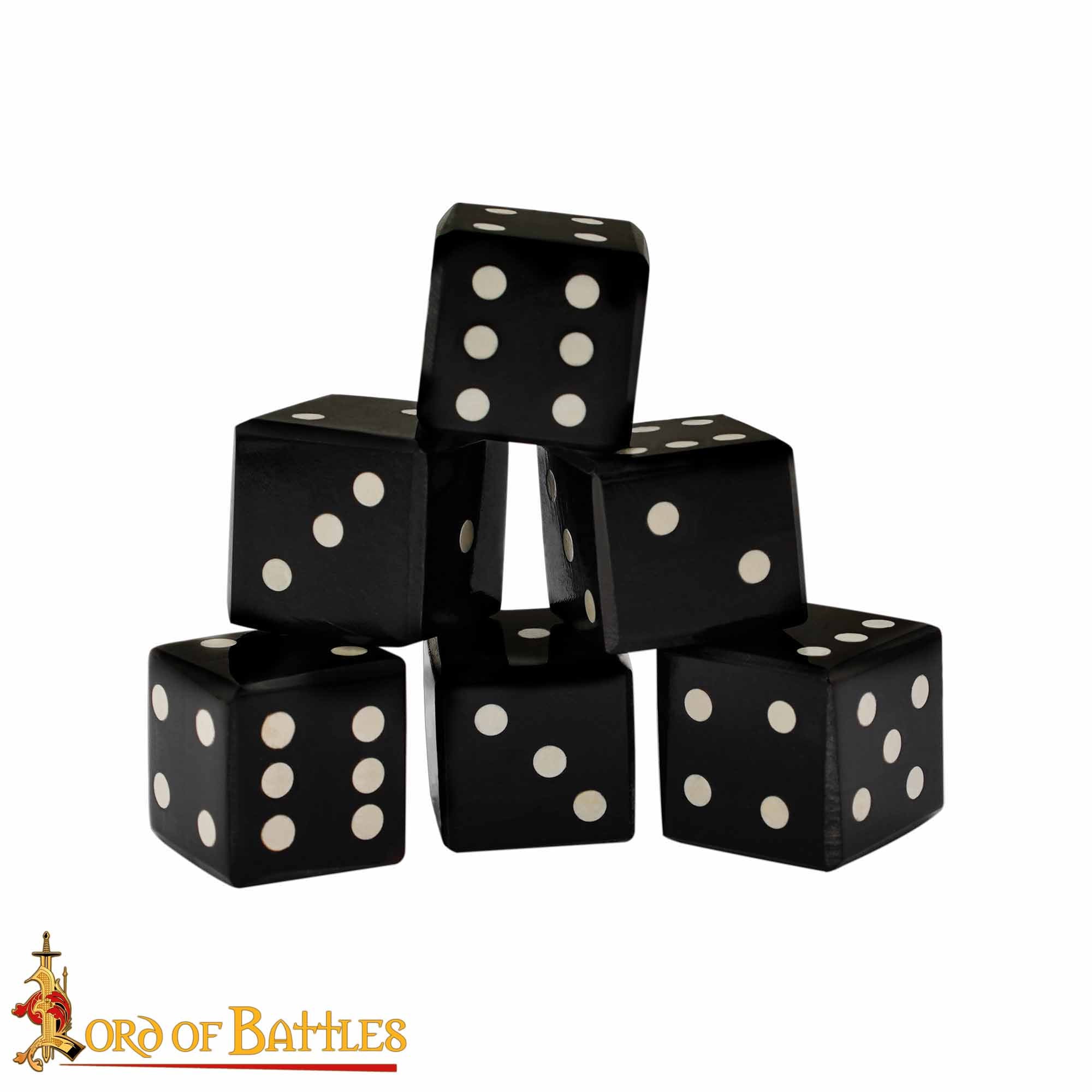 Imagen única de: Juego de Dados Artesanales de Cuerno de Búfalo - 6 Piezas | Dados Naturales para Juegos de Rol de Mesa, Coleccionismo y Juegos Históricos