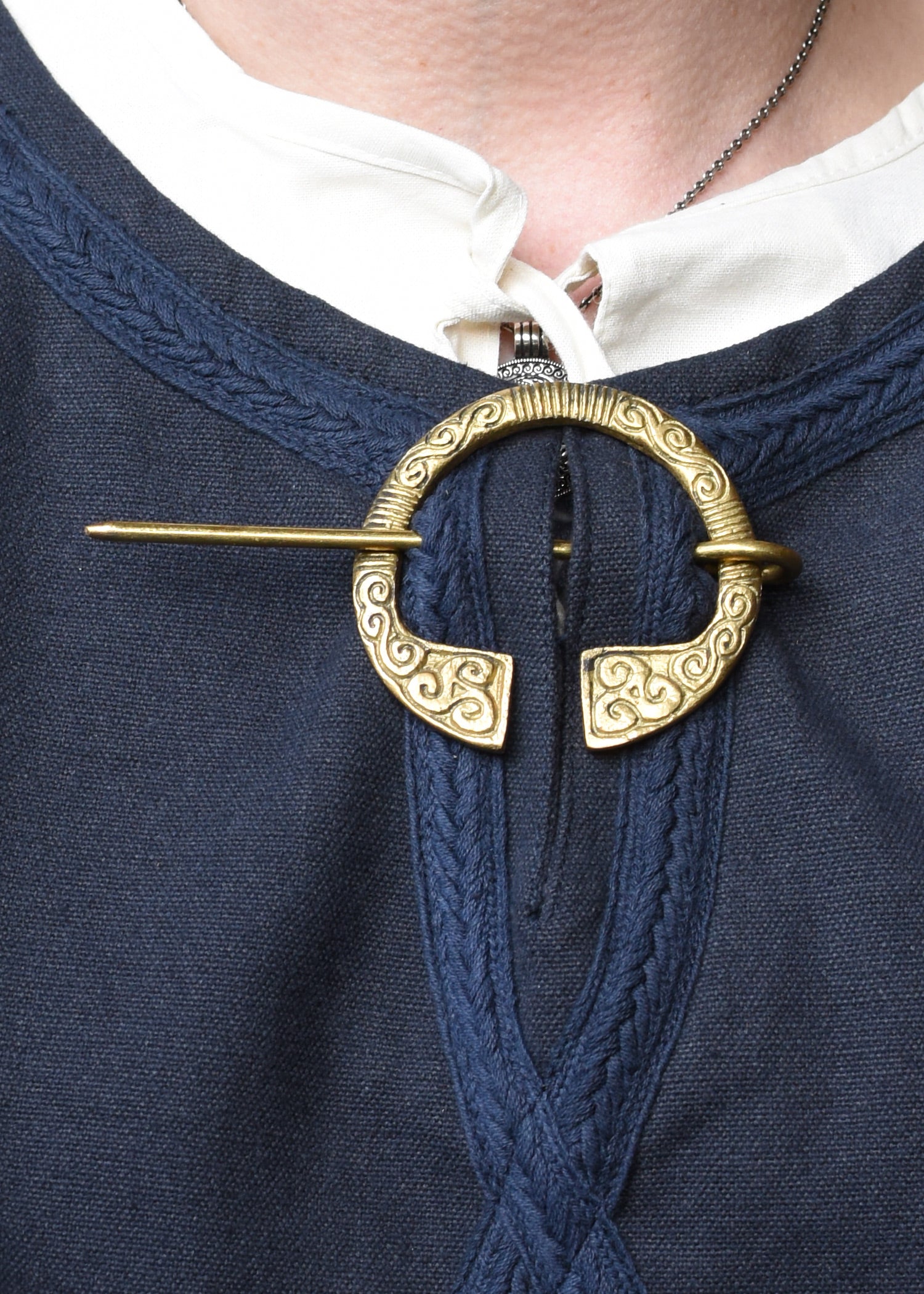 Imagen única de: Broche Anillo Celta De Latón