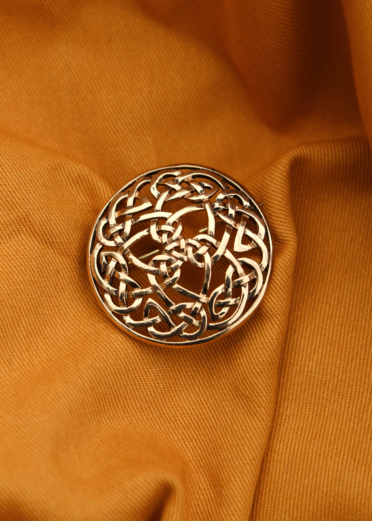 Imagen única de: Broche Celta De Bronce Infinito