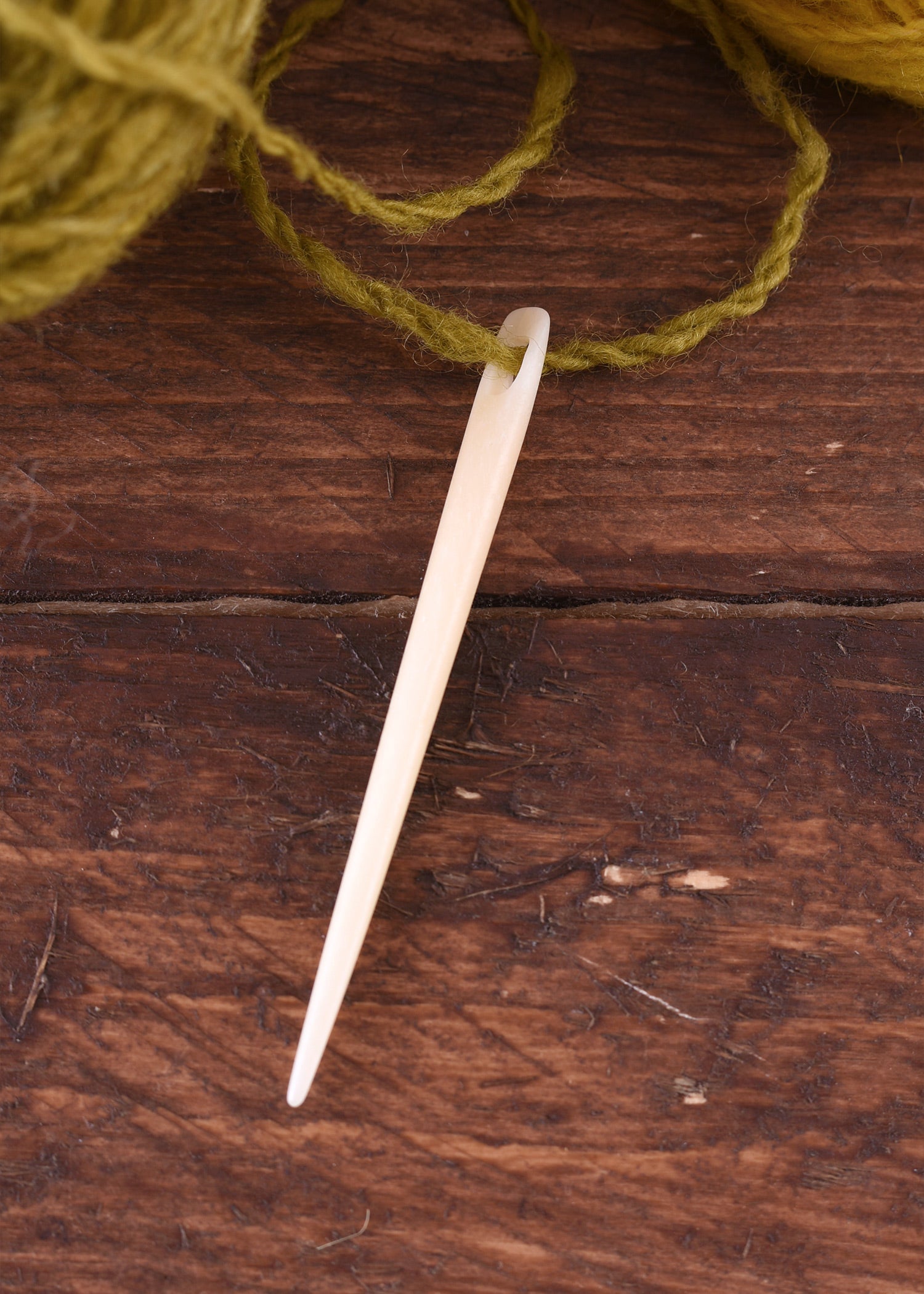 Imagen única de: Aguja De Tejer / Aguja De Coser Grande Hecha De Hueso Para Encuadernación