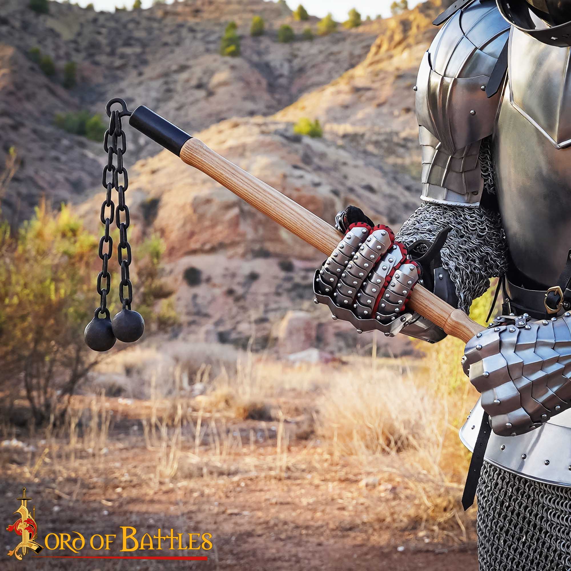 Flail de batalla medieval tardío — doble bola de hierro y mango de madera