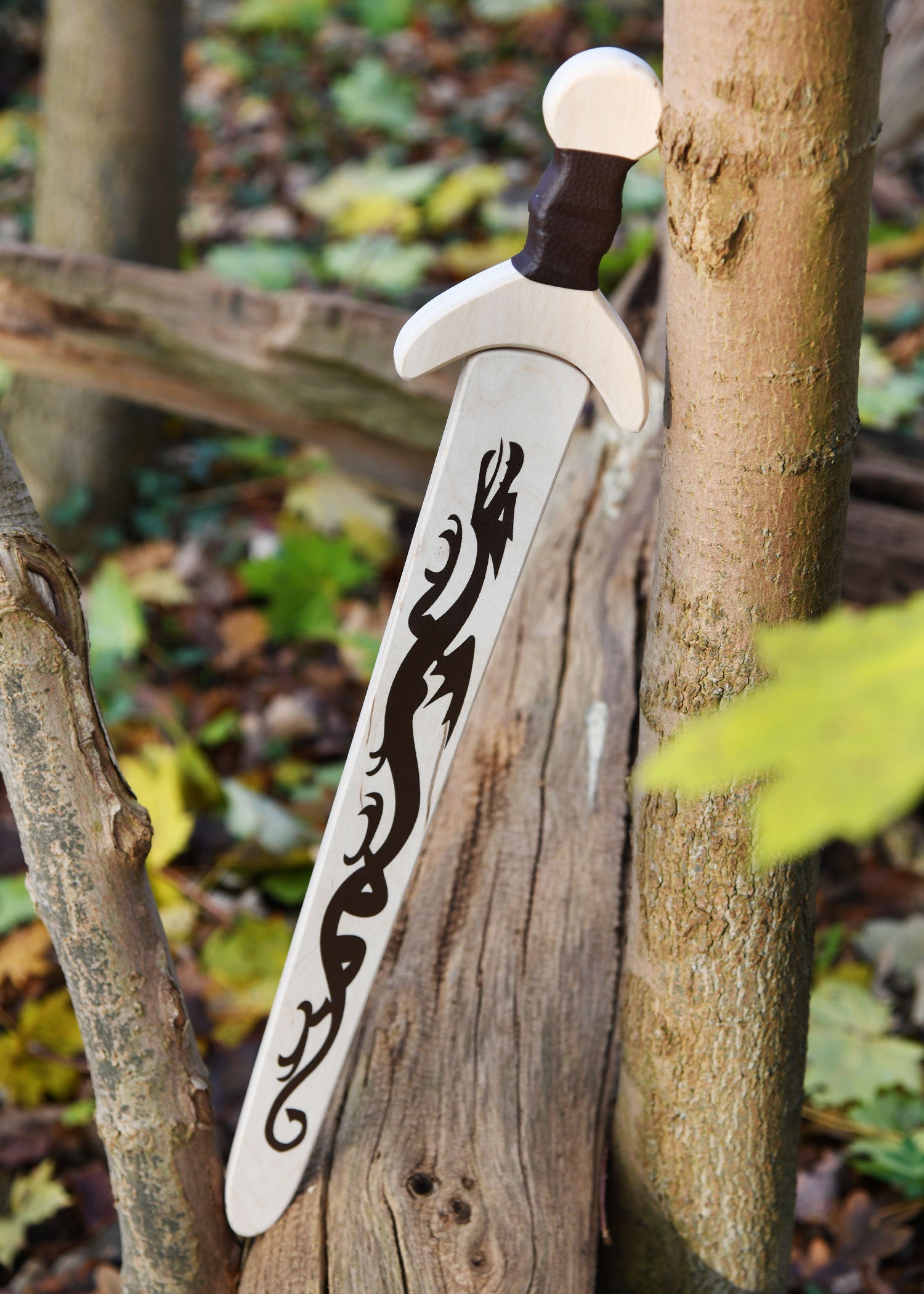 Imagen única de: Espada De Caballero Infantil Lindwurm De Madera, Con Vaina