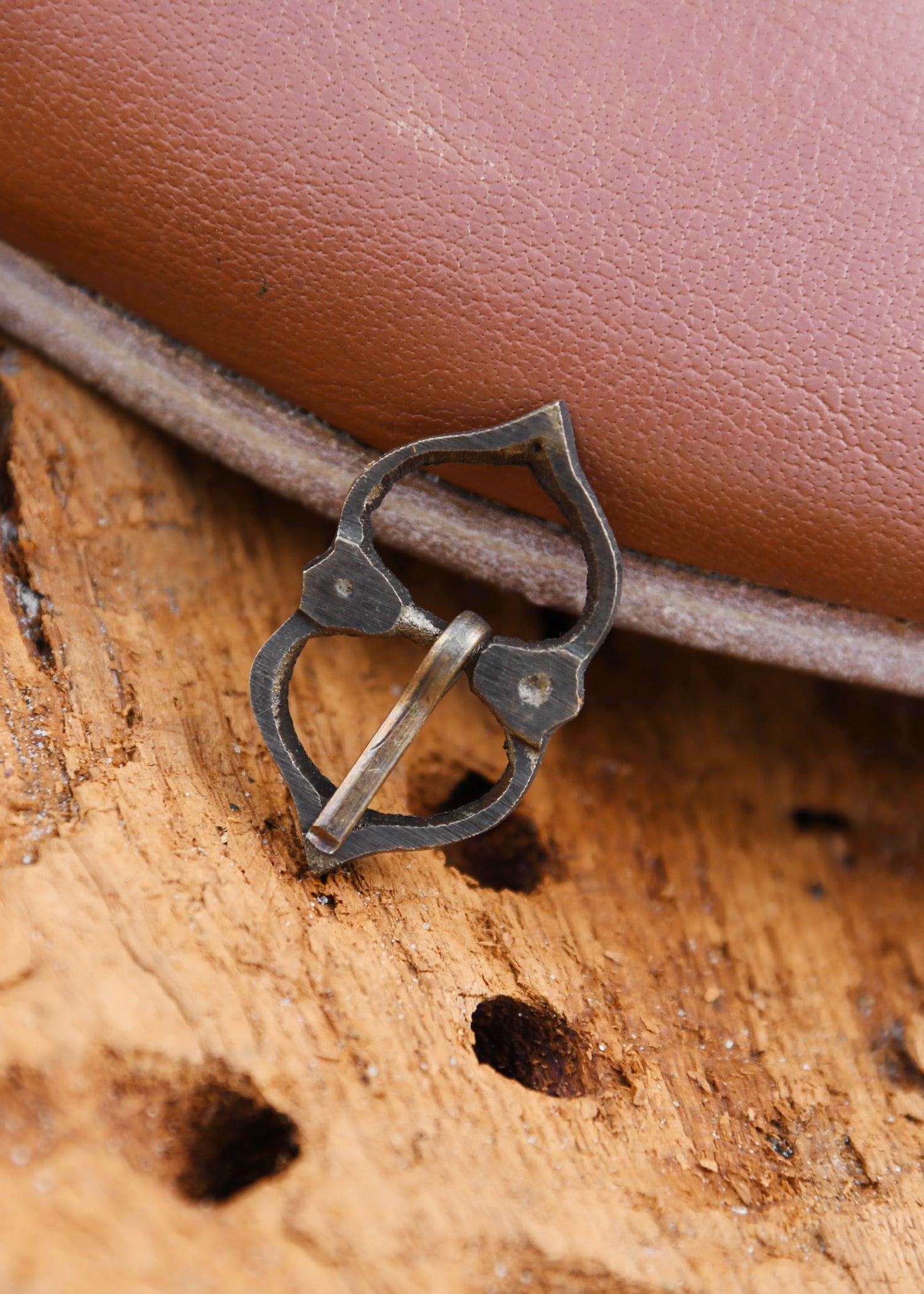 Imagen única de: Hebilla De Latón De La Baja Edad Media, Nº 21