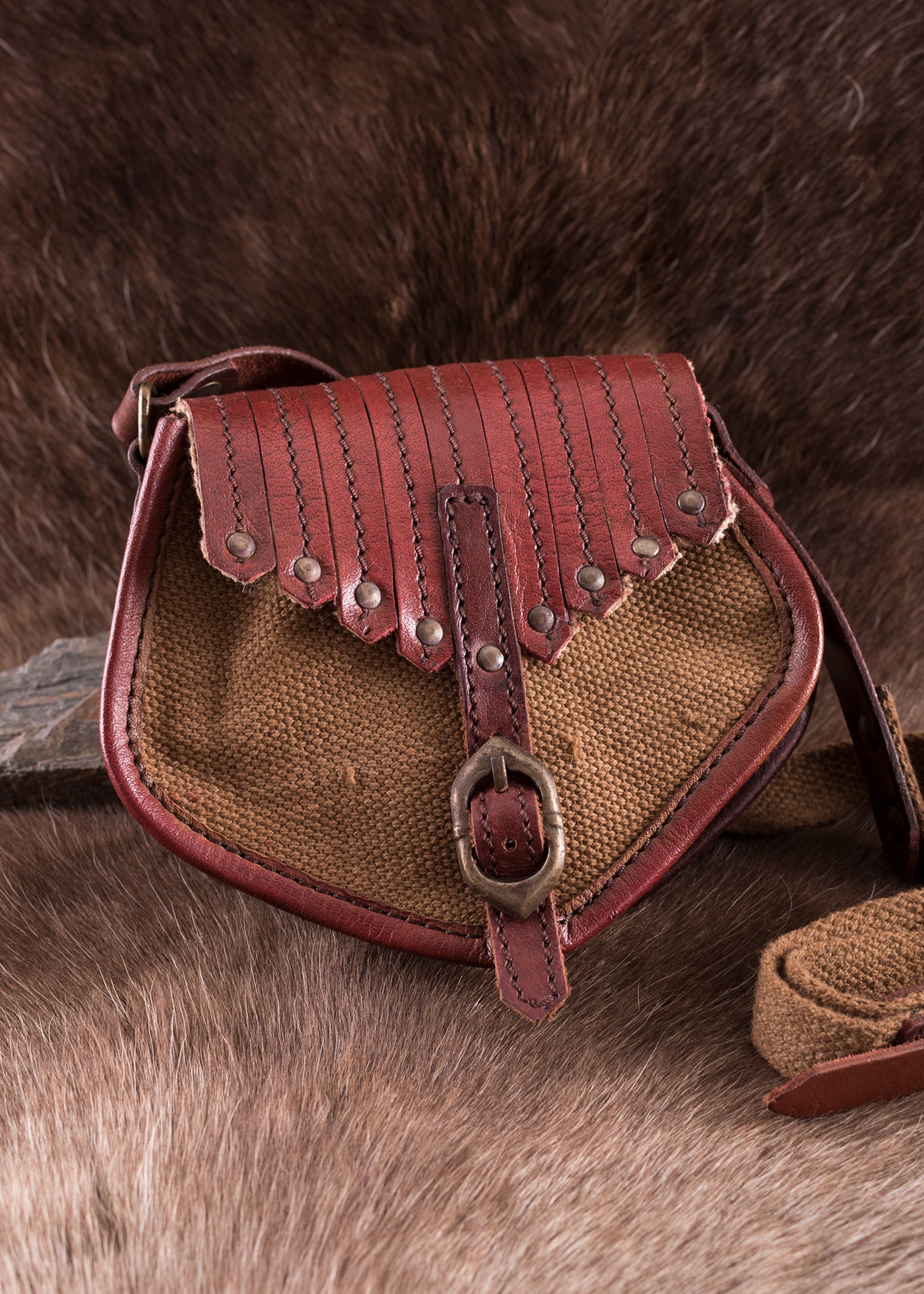 Imagen única de: Bolso Estilo Vikingo, Piel Y Lona.