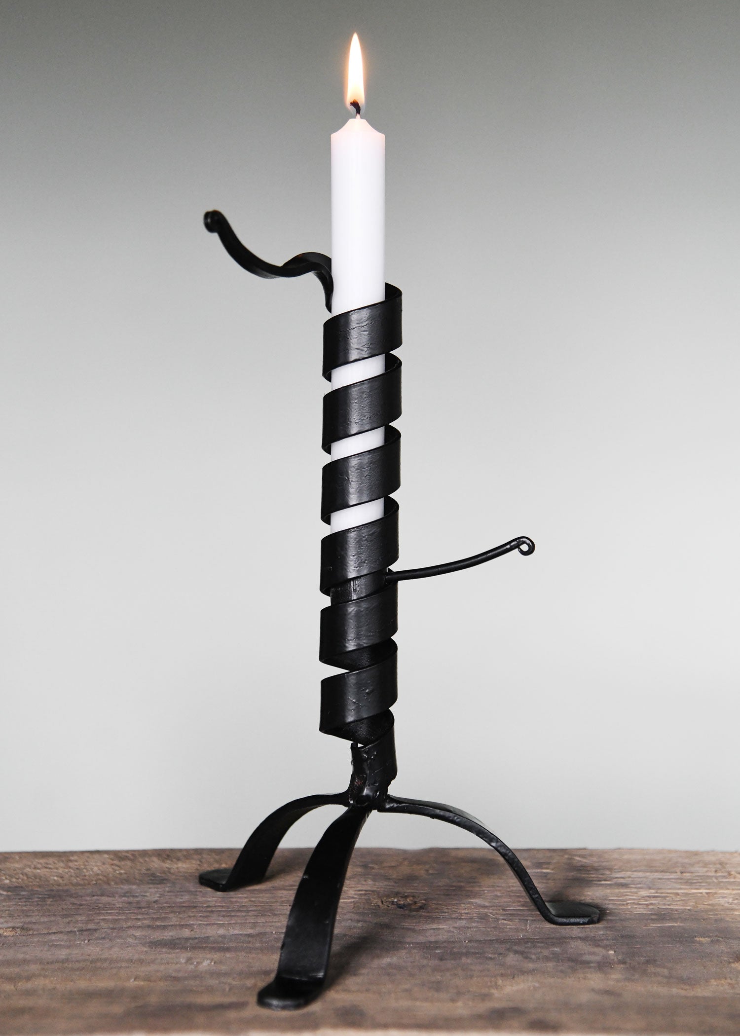 Imagen única de: Candelabro Regulable En Altura