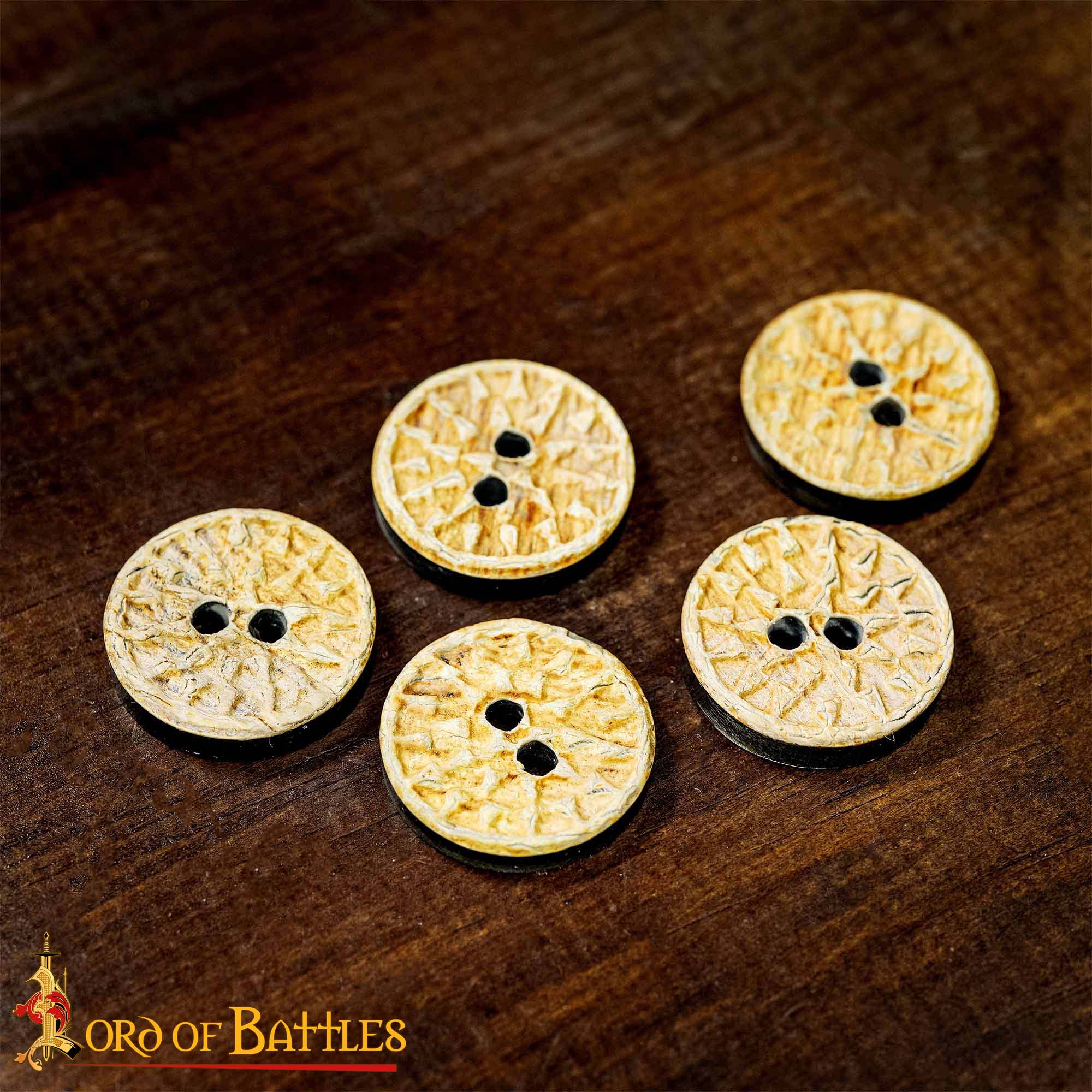 Imagen única de: Set de 5 botones medievales de cuerno de búfalo, hechos a mano - imagen 6