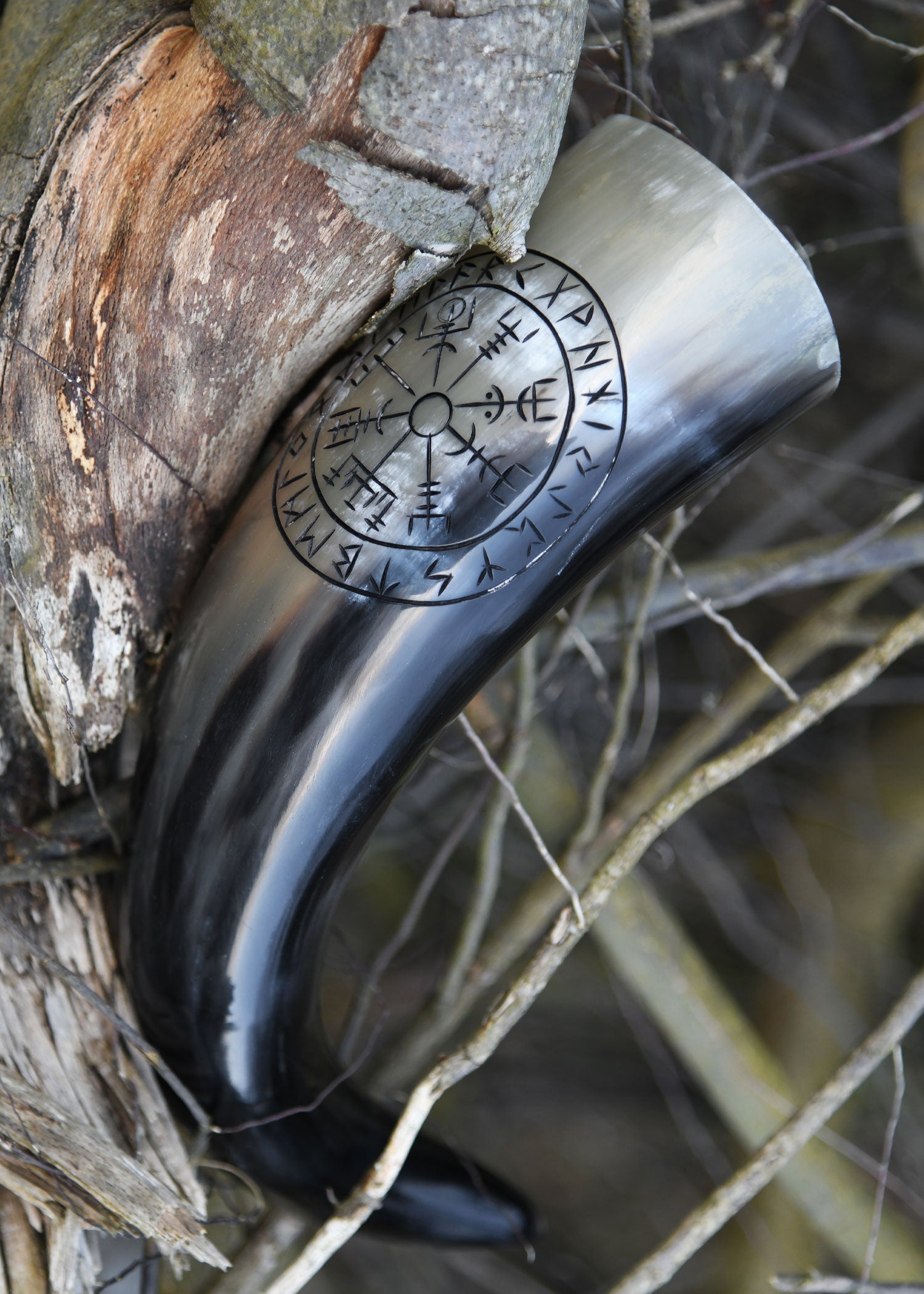 Imagen única de: Cuerno Para Beber Con Soporte - Vegvísir (Copia)