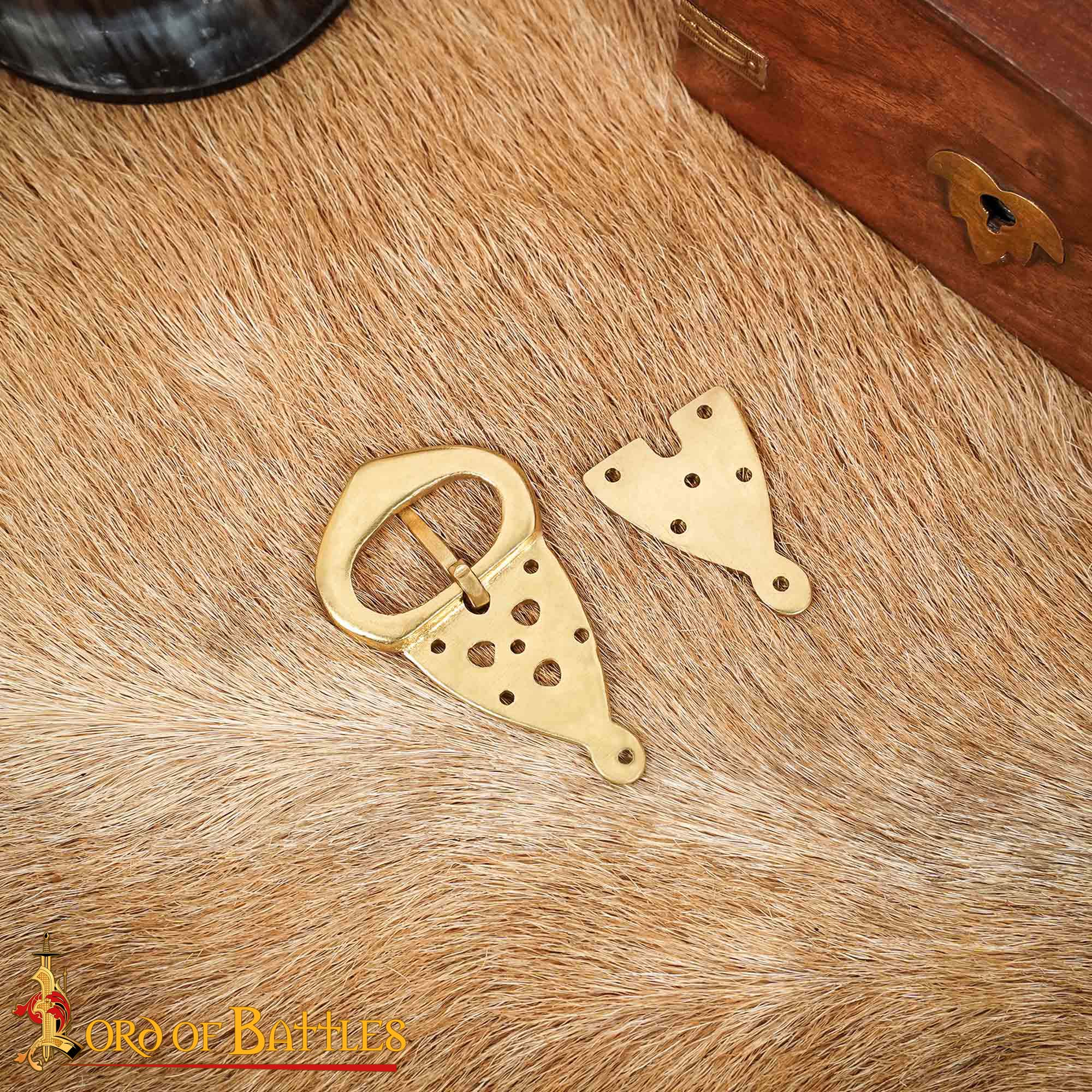 Imagen única de: Set de 5 hebillas vikingas con placa y nudos celtas, latón - imagen 4