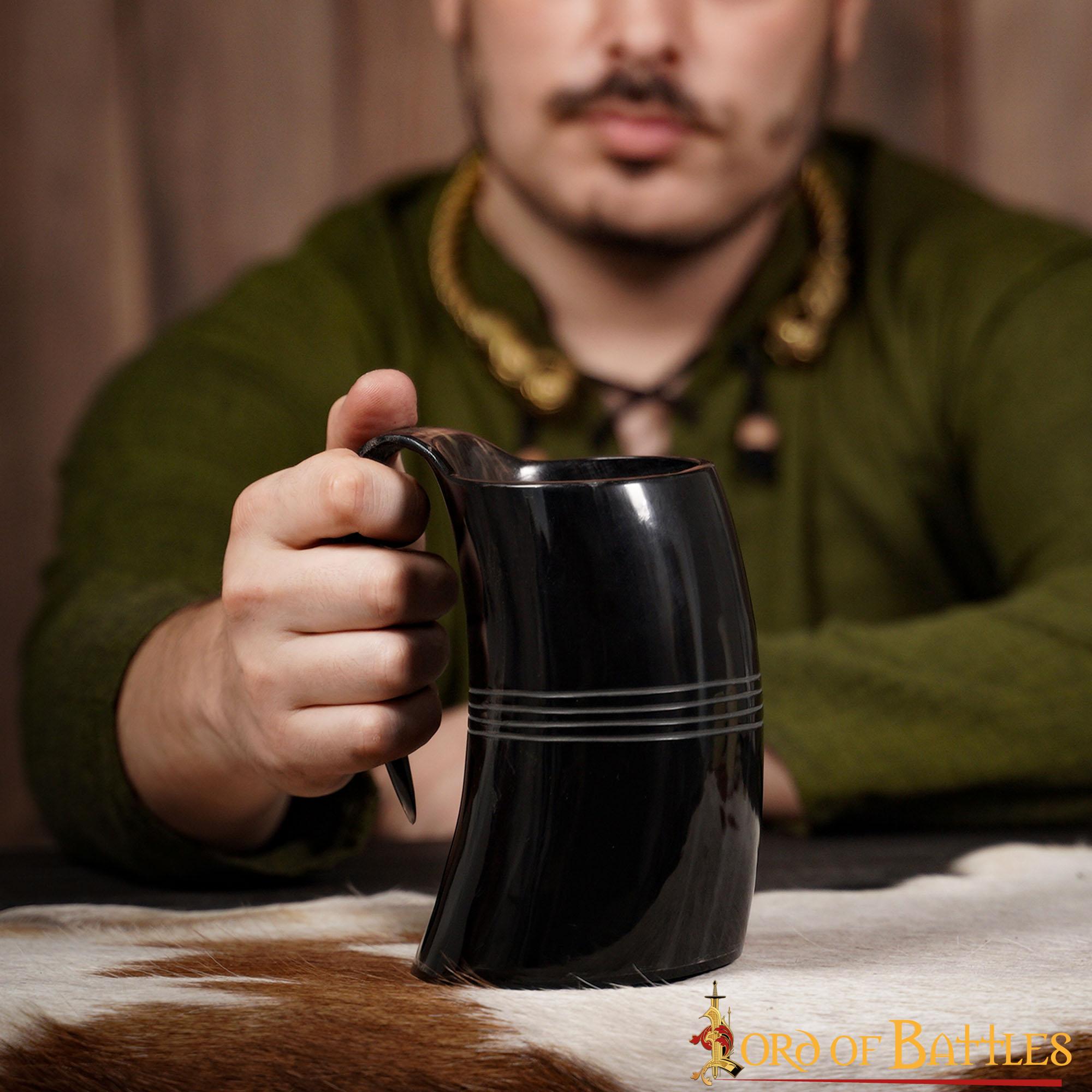 Imagen única de: Jarra de cerveza vikinga en cuerno de buey hecha a mano - imagen 6