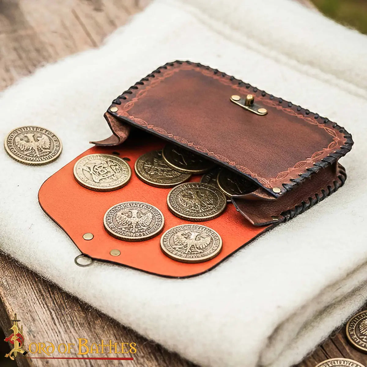 Bolsa de cinturón medieval en cuero, estilo hechicero (Siglo XIV) — Verde - imagen 8
