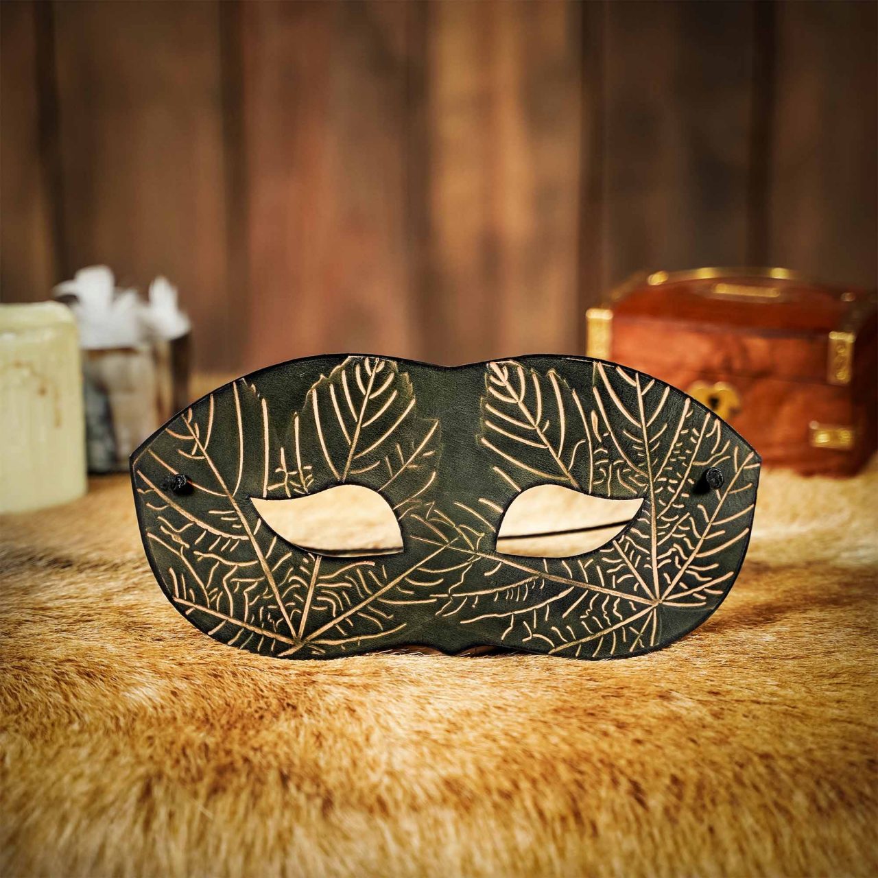 Máscara de ojos de cuero con hojas de arce en relieve - Verde