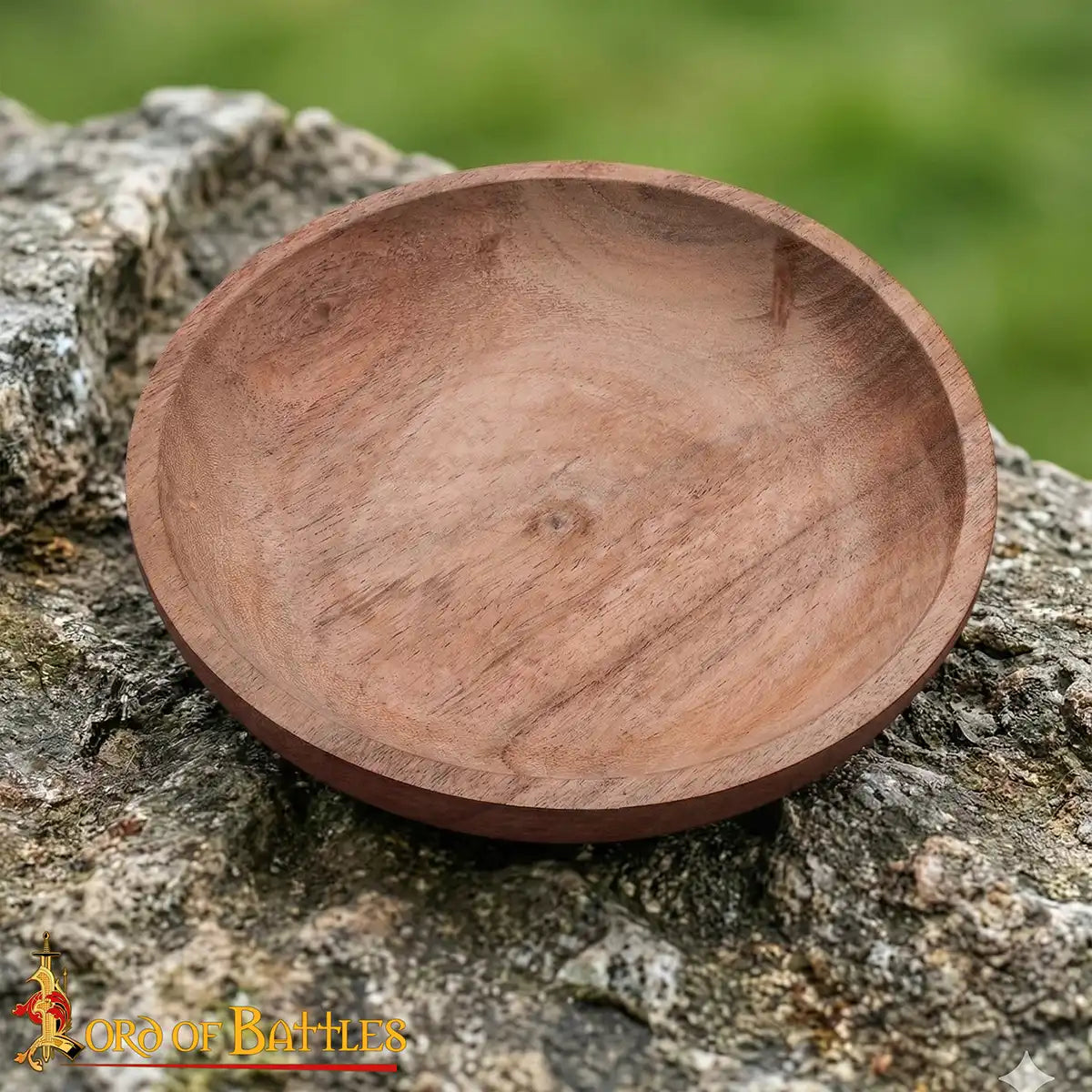 Plato redondo medieval de madera hecho a mano - imagen 7