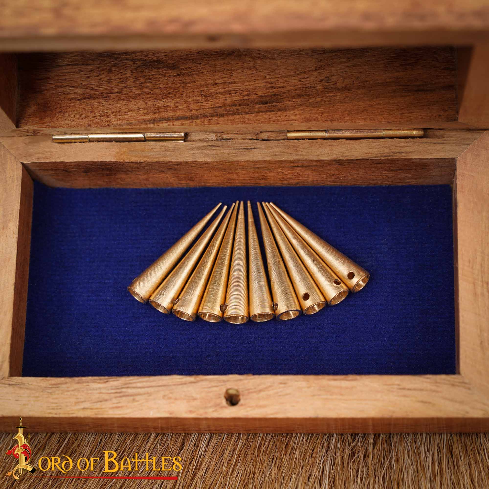 Imagen única de: Aiglets Medievales de Latón - Juego de 10 Puntas de Cordón Resistentes (2,6 Cm)