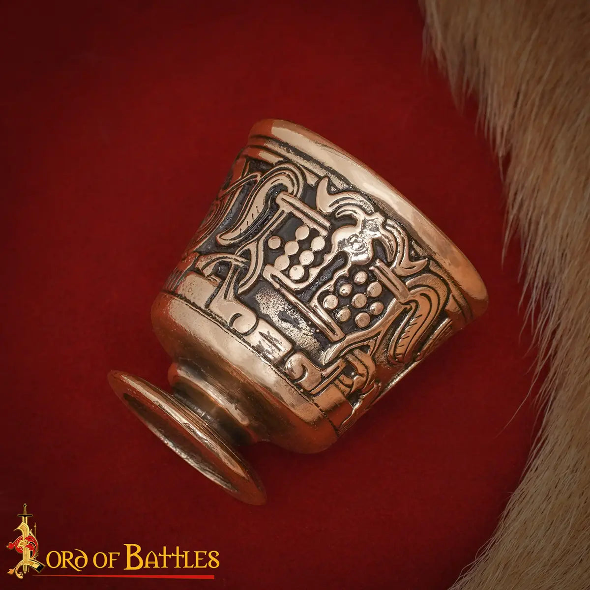 Copa ritual de bronce grabada, siglo XII, fundición a la cera perdida - imagen 7