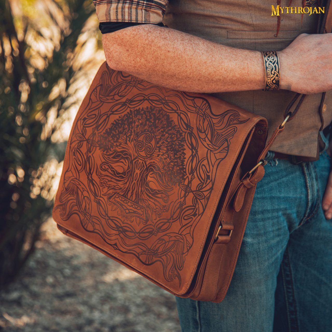 Bandolera vikingo de cuero genuino con Mjolnir - 14" - imagen 12
