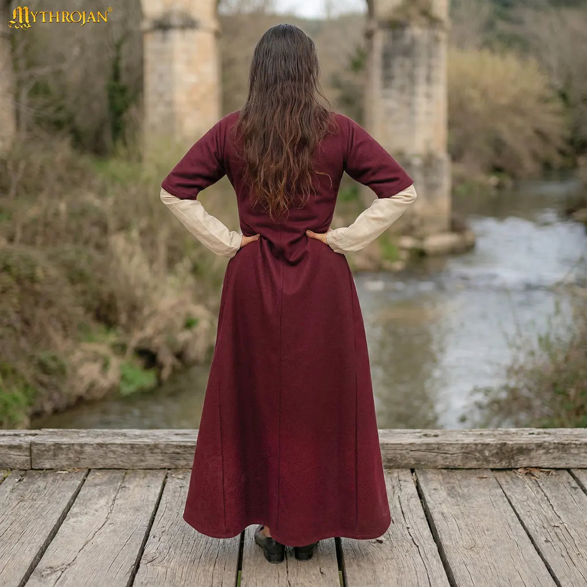 Vestido kirtle medieval para mujer con cordones frontales