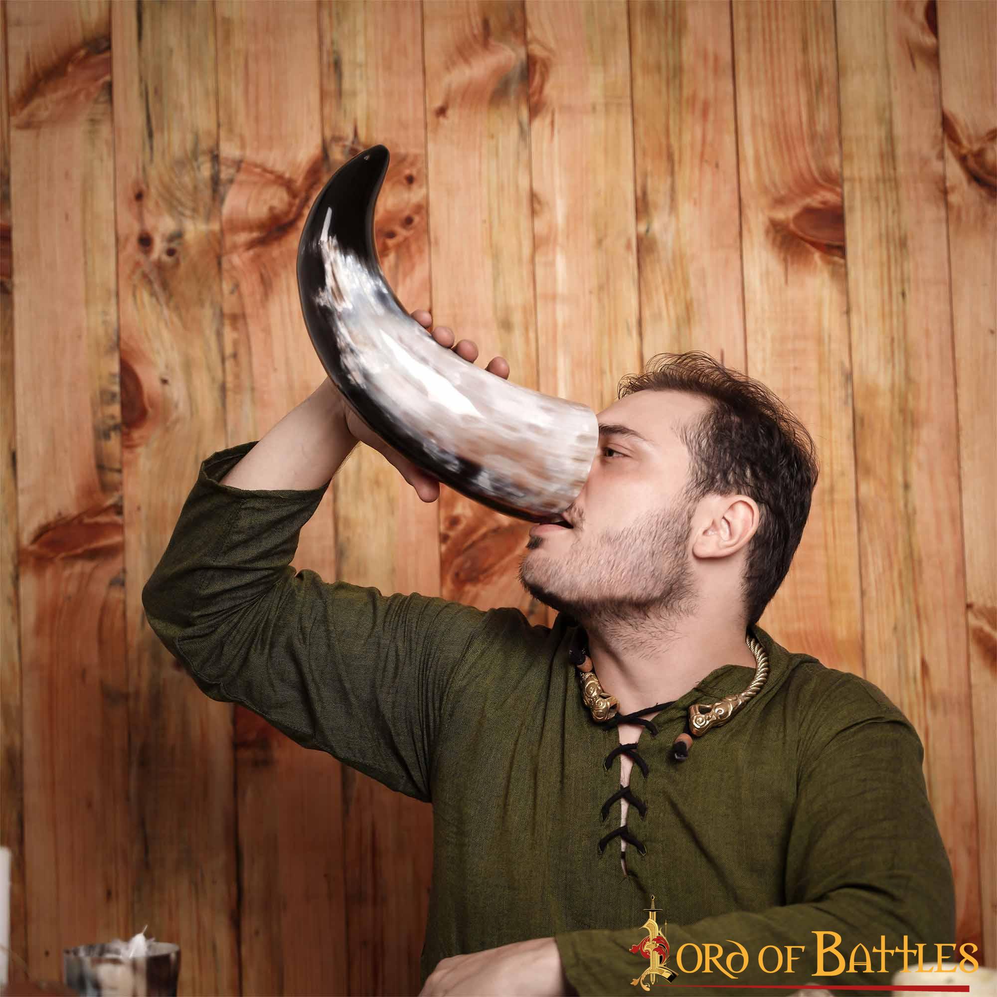 Cuerno Medieval Vikingo Nórdico para Beber - Hecho a Mano con Auténtico Cuerno de Buey (1000 Ml de Capacidad) - Imagen 12