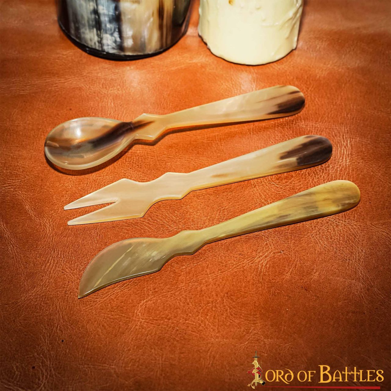 Imagen única de: Juego de Cubiertos Medievales de Cuerno - Cuchara, Tenedor y Cuchillo Tallados a Mano