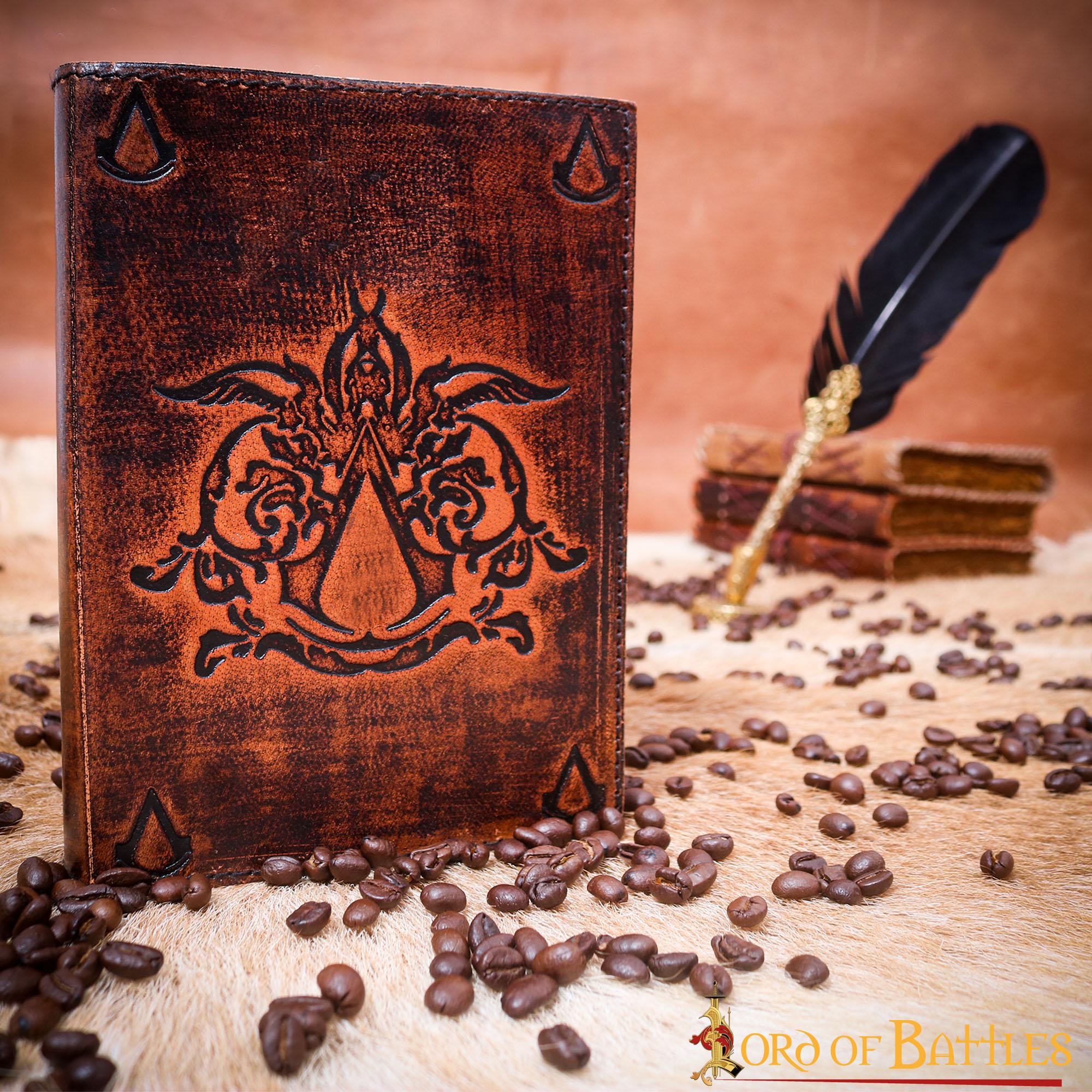 Imagen única de: Diario Artesanal Creed Of Assassin Diario de Piel Auténtica