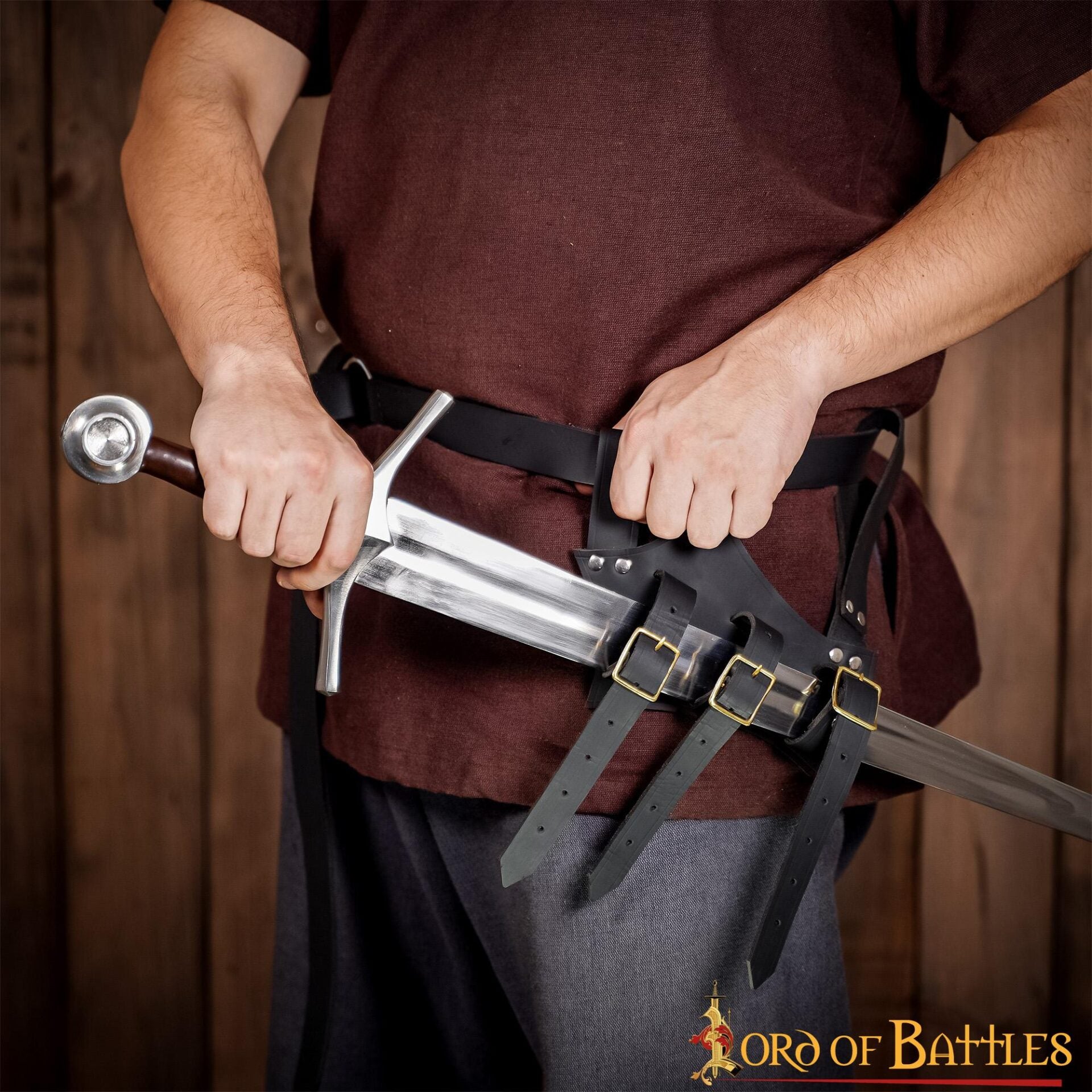 Colgador medieval de cuero para espada y hacha, hecho a mano — 27.9 cm - imagen 9