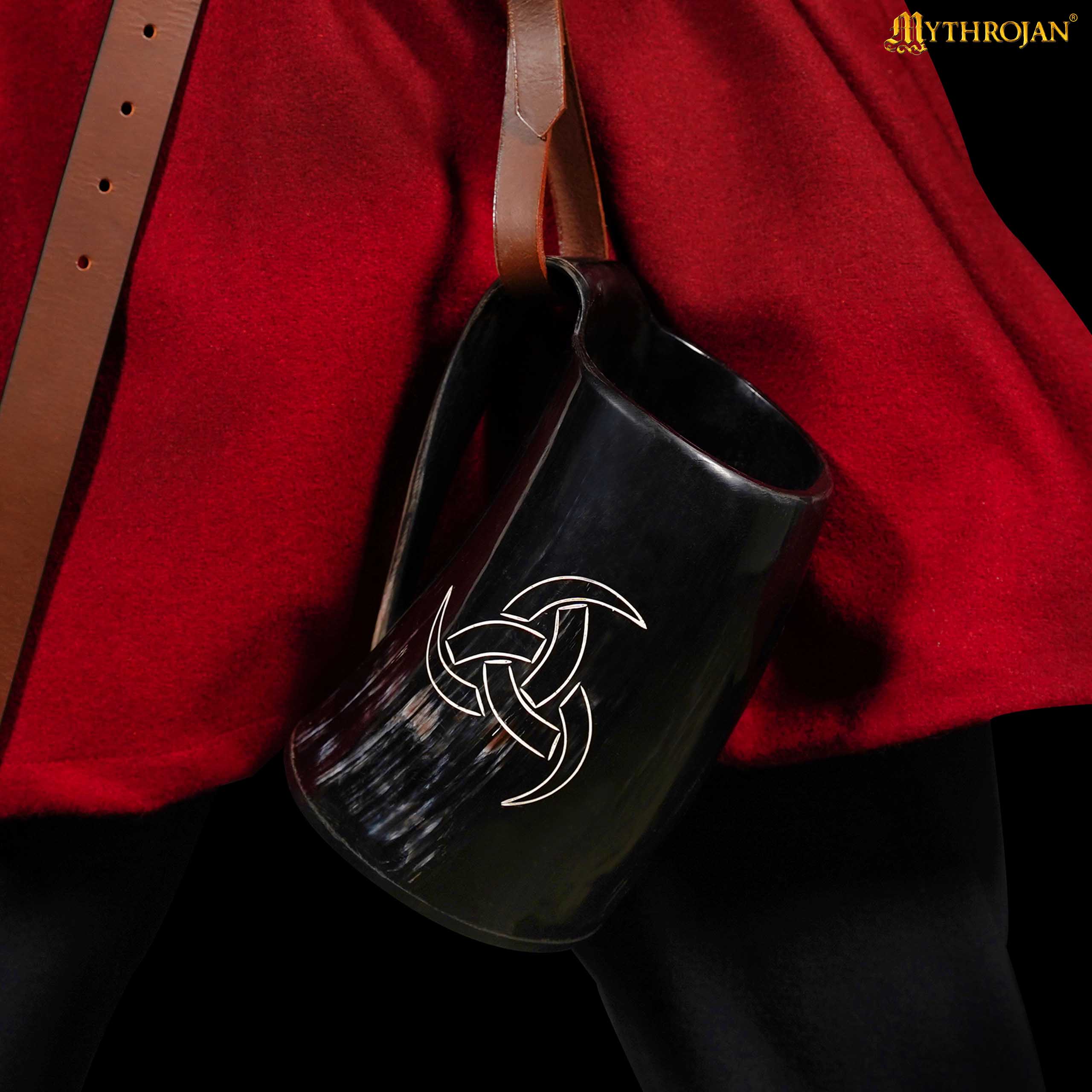 Jarra vikinga Mythrojan con correa de cuero y bolsa - 600ml - Blemished Grade