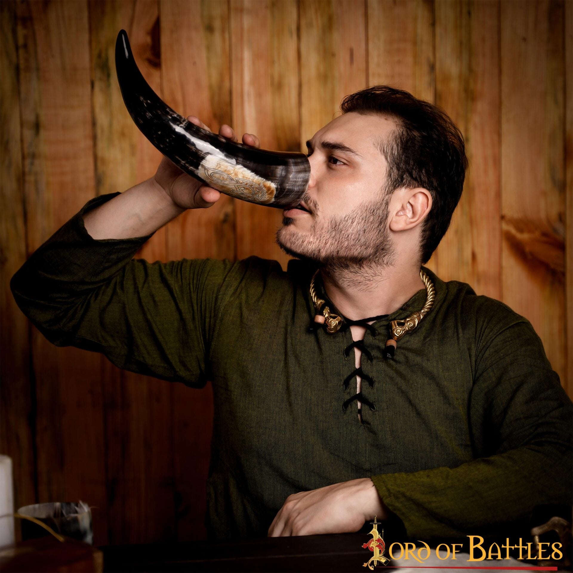 Cuerno de beber Sea Horse — 400–500 ml, artesanal de cuerno de buey auténtico - imagen 9