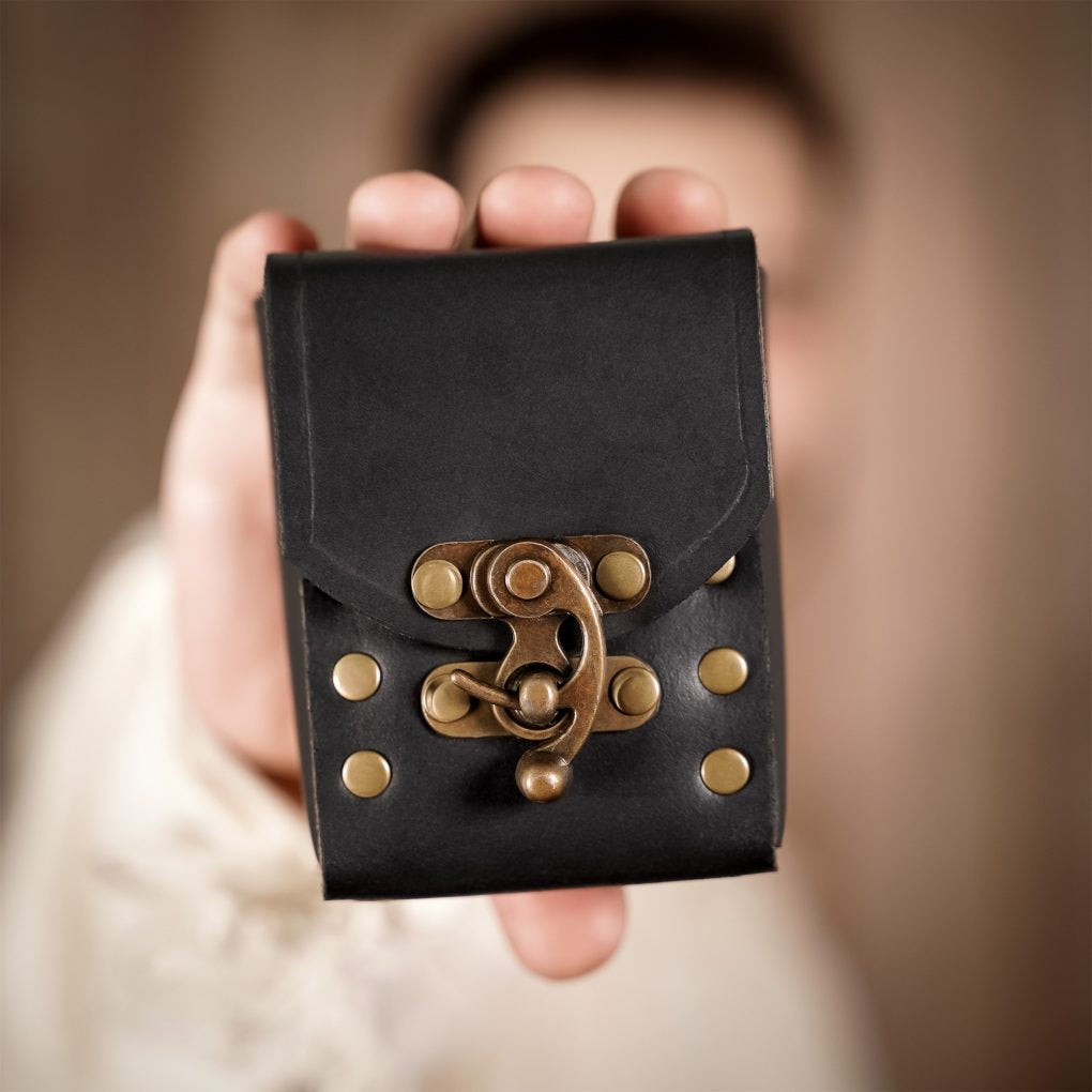 Imagen única de: Pack de 5 Agujas Vikingas - Cuerno Artesanal