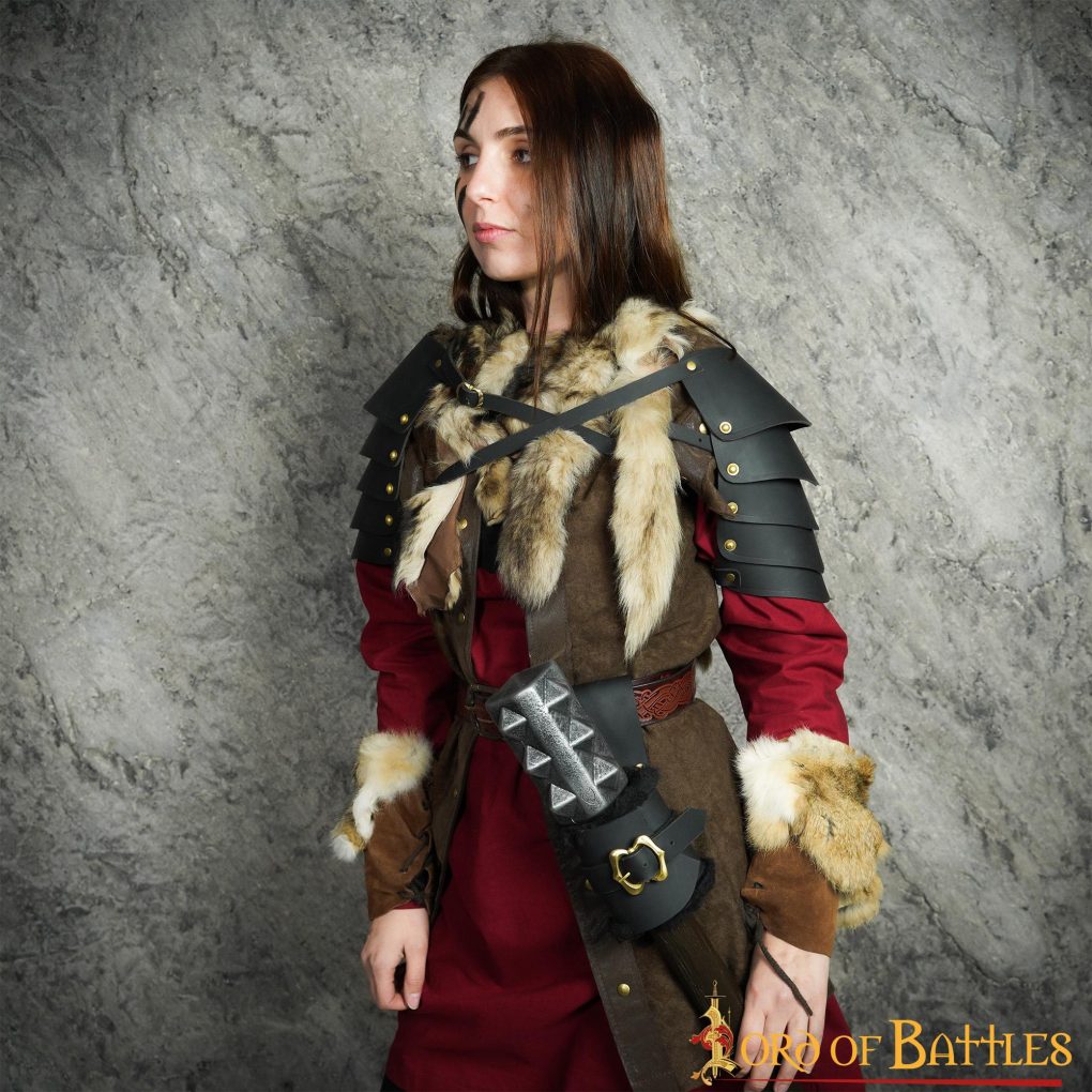 Brida de cuero para mano derecha para espadas y mazas - imagen 9