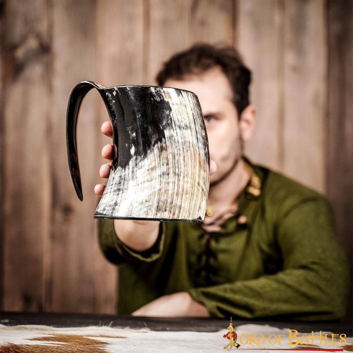 Jarra vikinga de cuerno natural pulido con asa (600/800 ml) - imagen 15