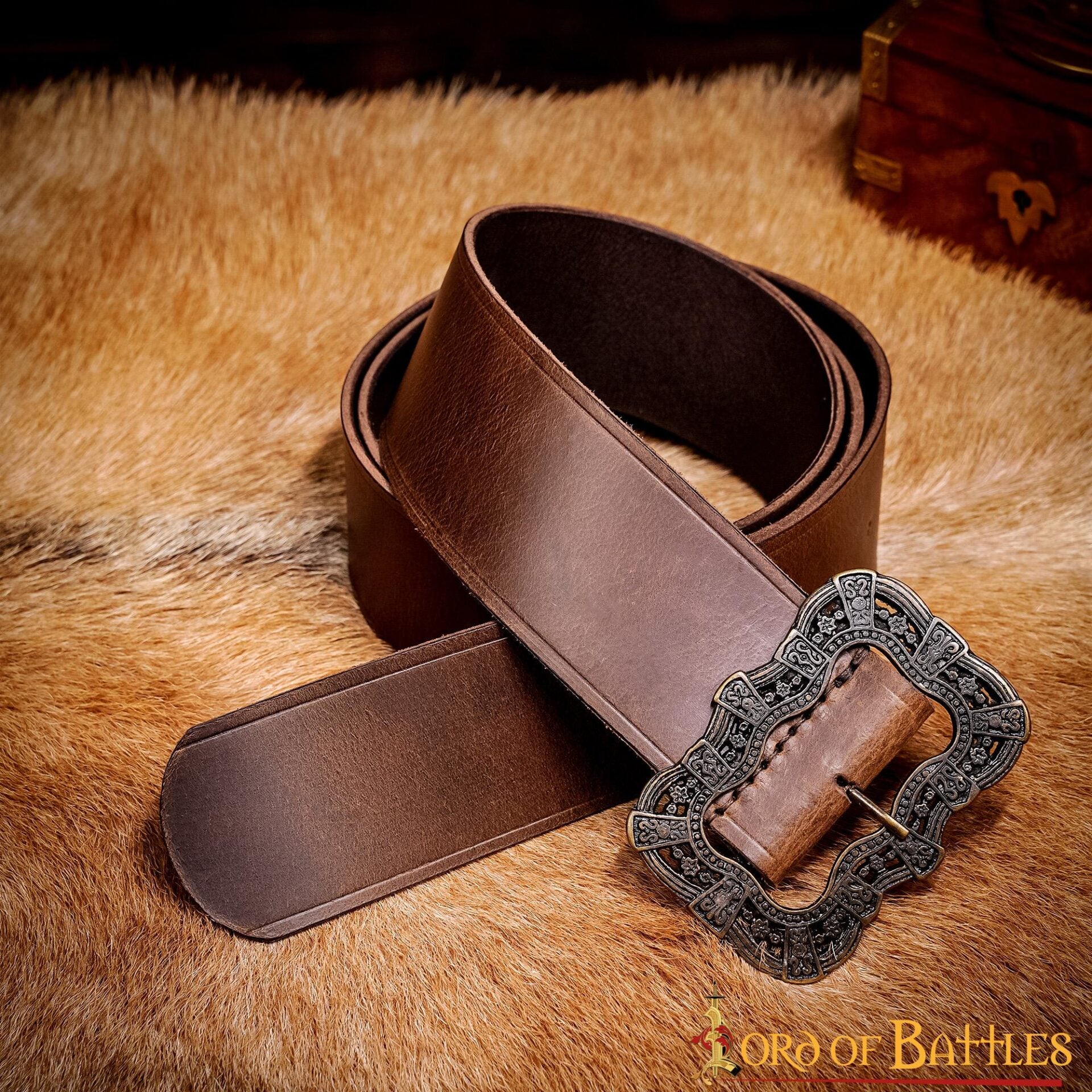 Cinturón medieval de cuero hecho a mano con hebilla ornamentada de latón - imagen 13