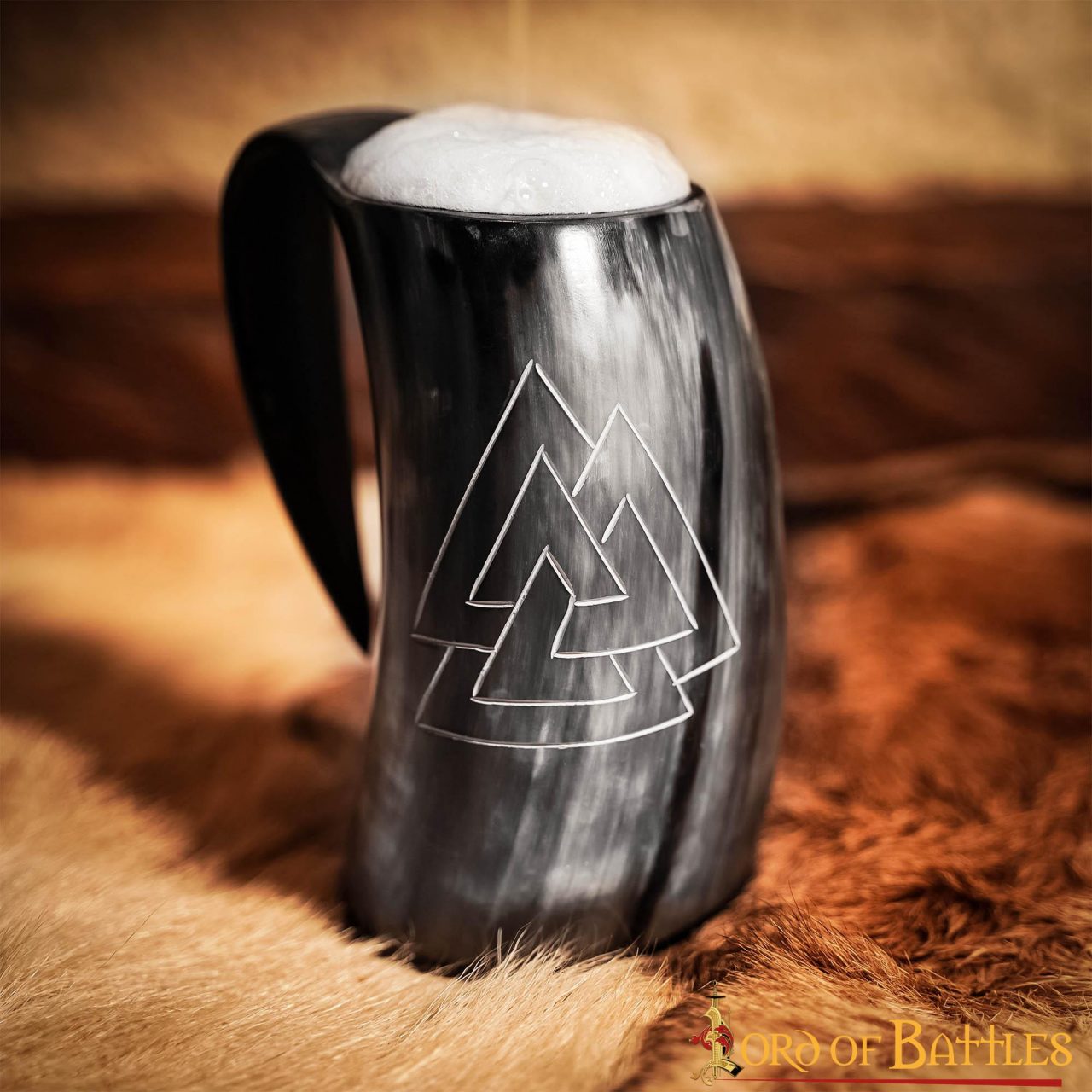 Cuerno vikingo para beber con mano tallada y diseño Valknut - imagen 7